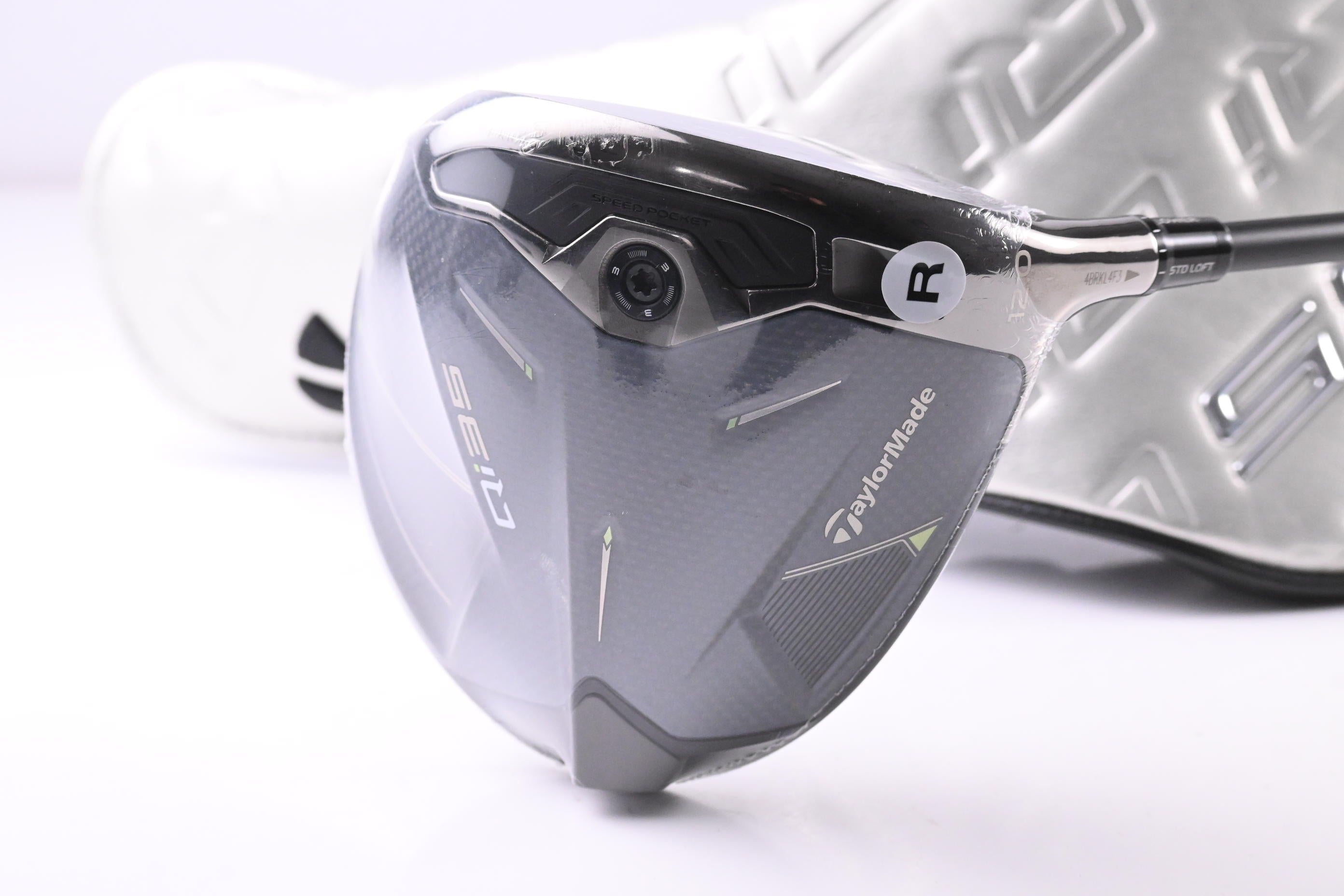 Taylormade Qi35 Driver / 12 Degree / Regular Flex Fujikura Ventus Blue 5 Shaft