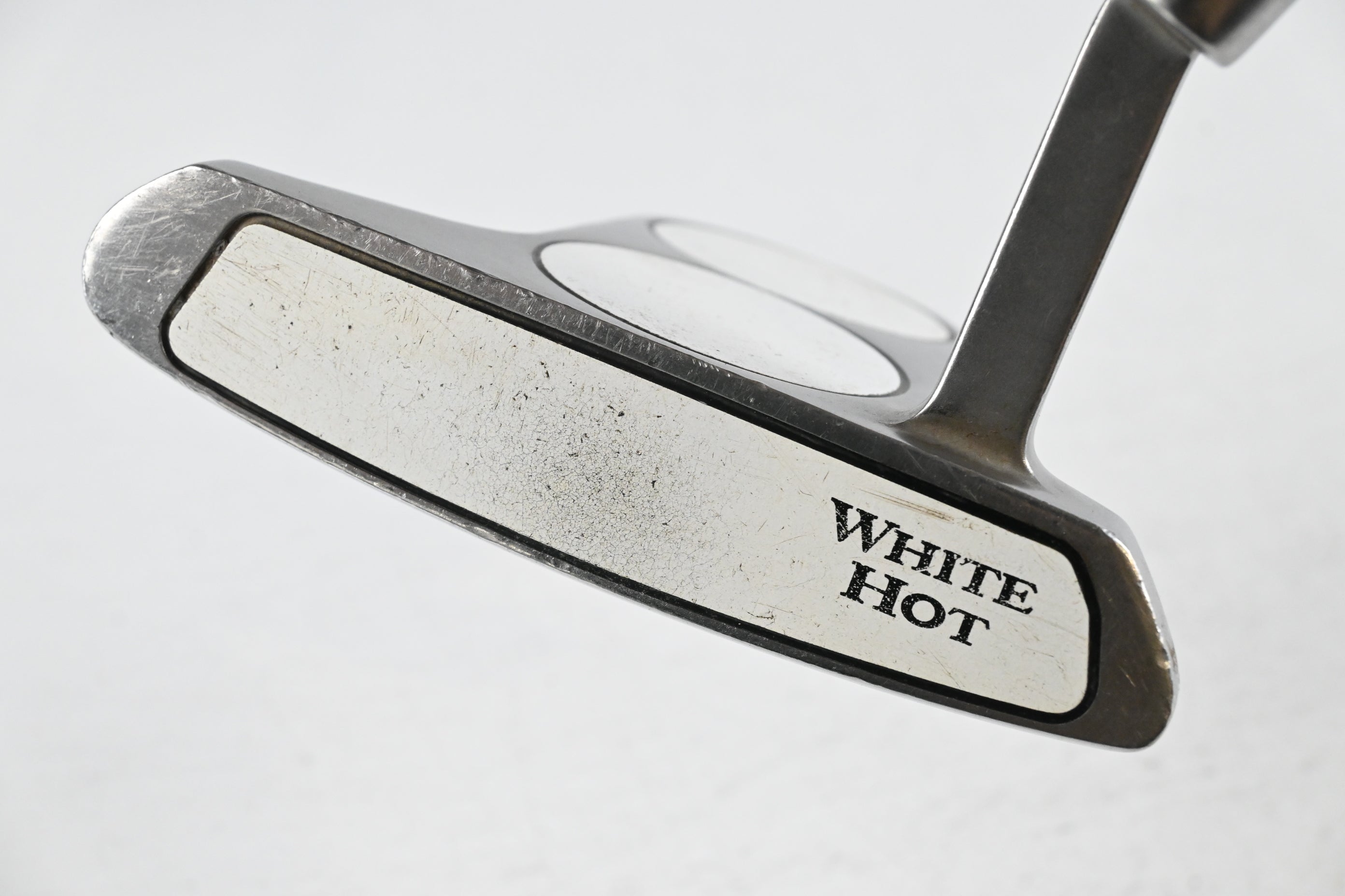 Odyssey White Hot 2-Ball Blade Putter / 35 inch