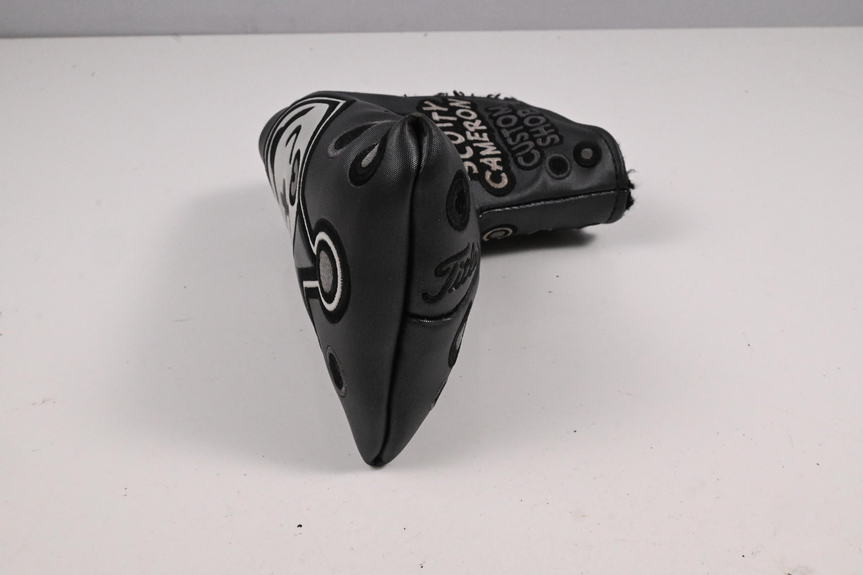 Scotty Cameron Jackpot Johnny Putter Cover / Mid Mallet / Charcoal Grey