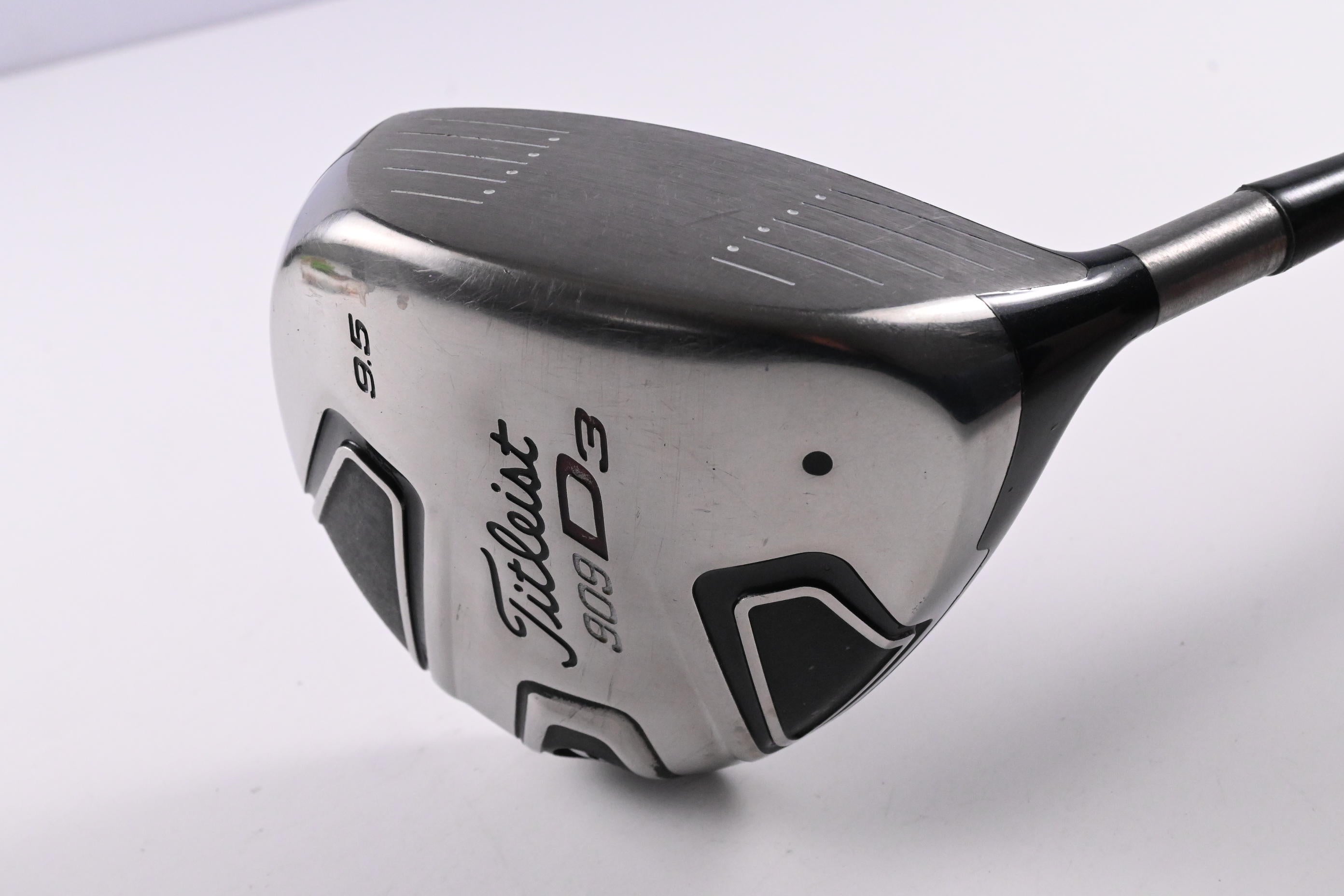 Titleist 909 D3 Driver / 9.5 Degree / X-Flex Aldila NVS Orange 65 Shaft