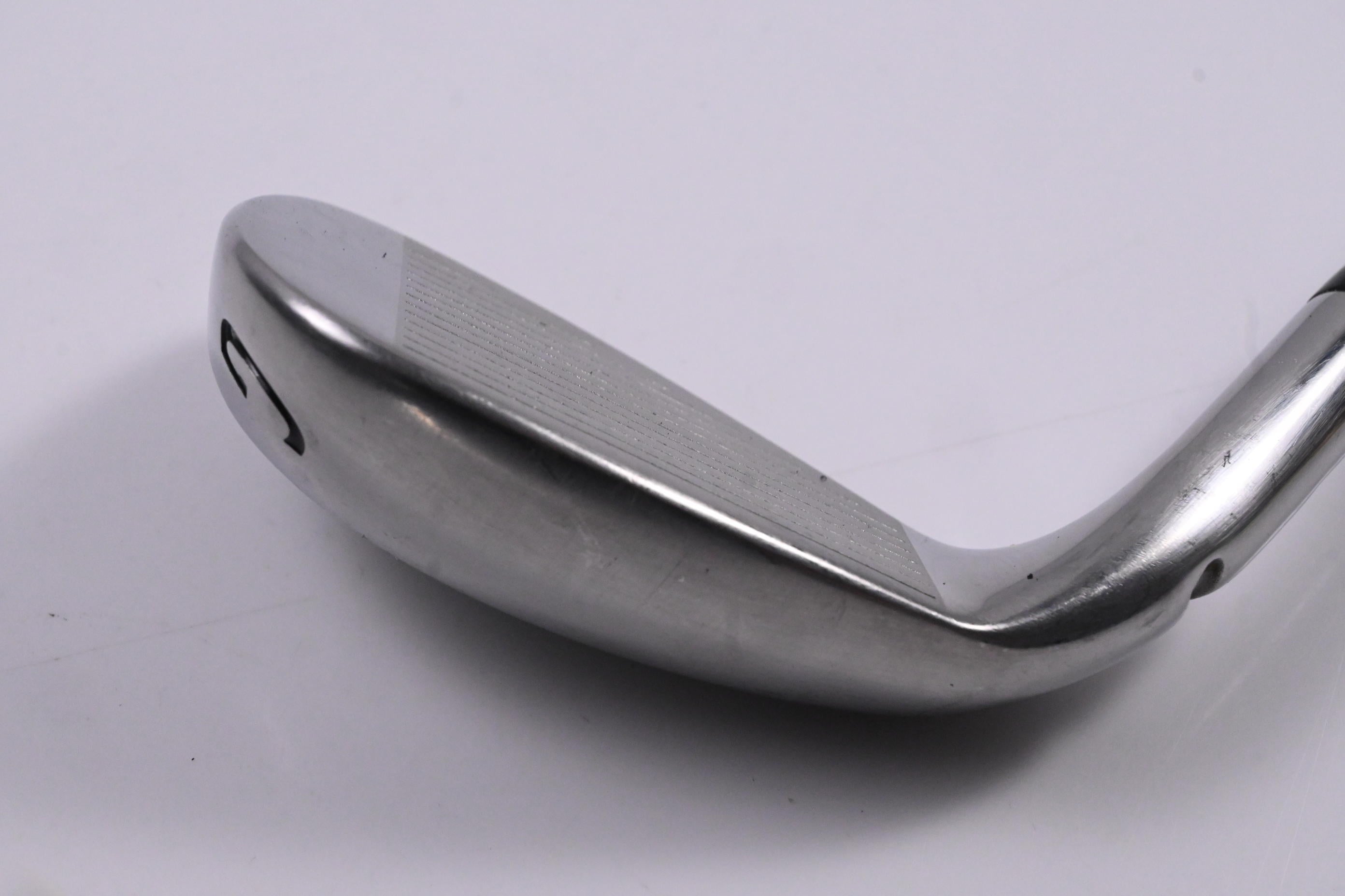 Wilson Staff D9 Gap Wedge / 52 Degree / Regular Flex KBS Max Ultralite Shaft