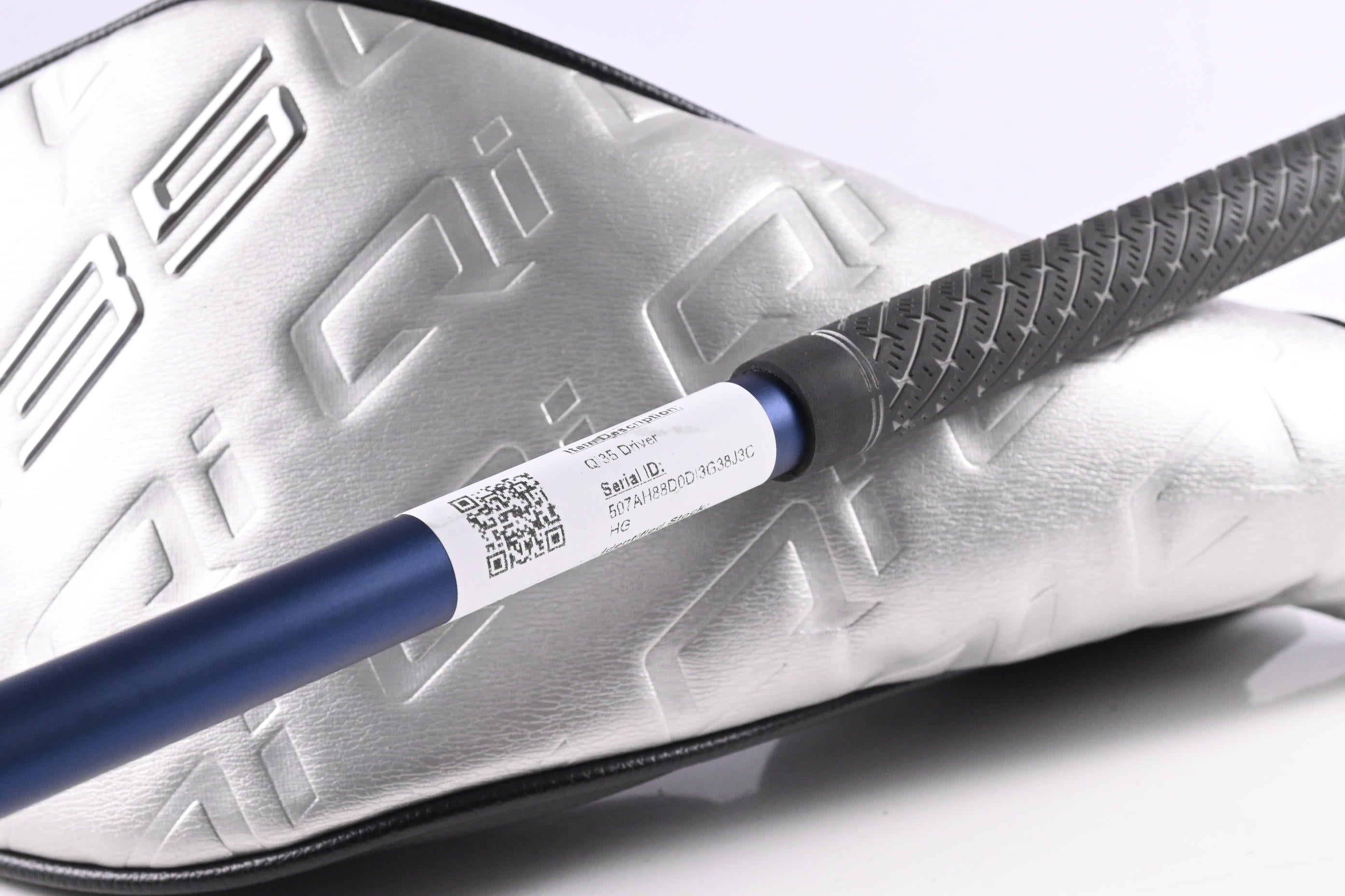 Taylormade Qi35 Driver / 10.5 Degree / Regular Flex Ventus Blue 5 Shaft