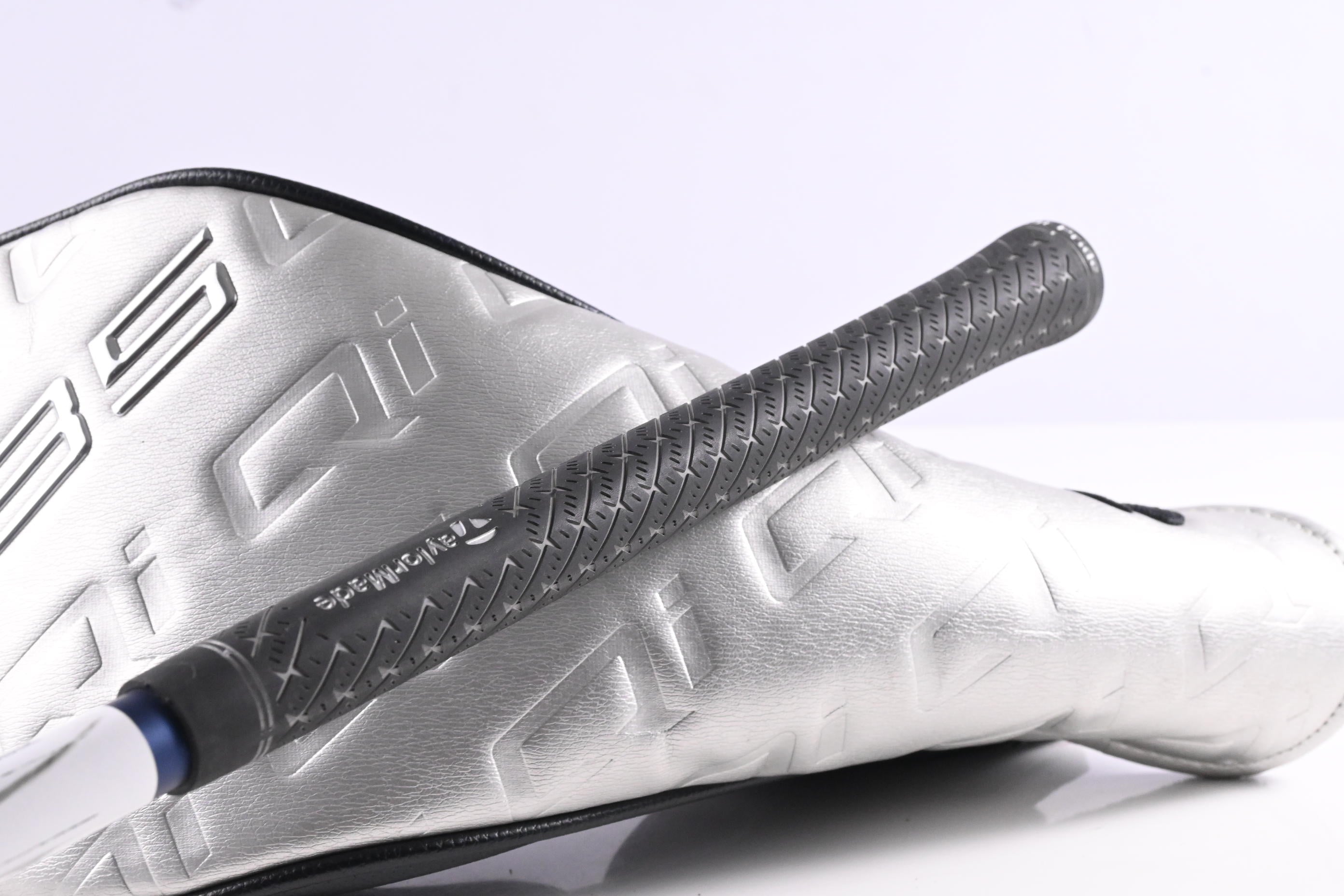 Taylormade Qi35 Driver / 10.5 Degree / Regular Flex Ventus Blue 5 Shaft