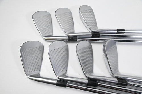 Mizuno JPX 919 Tour Irons / 4-PW / Stiff Flex Dynamic Gold 105 S300 Shafts
