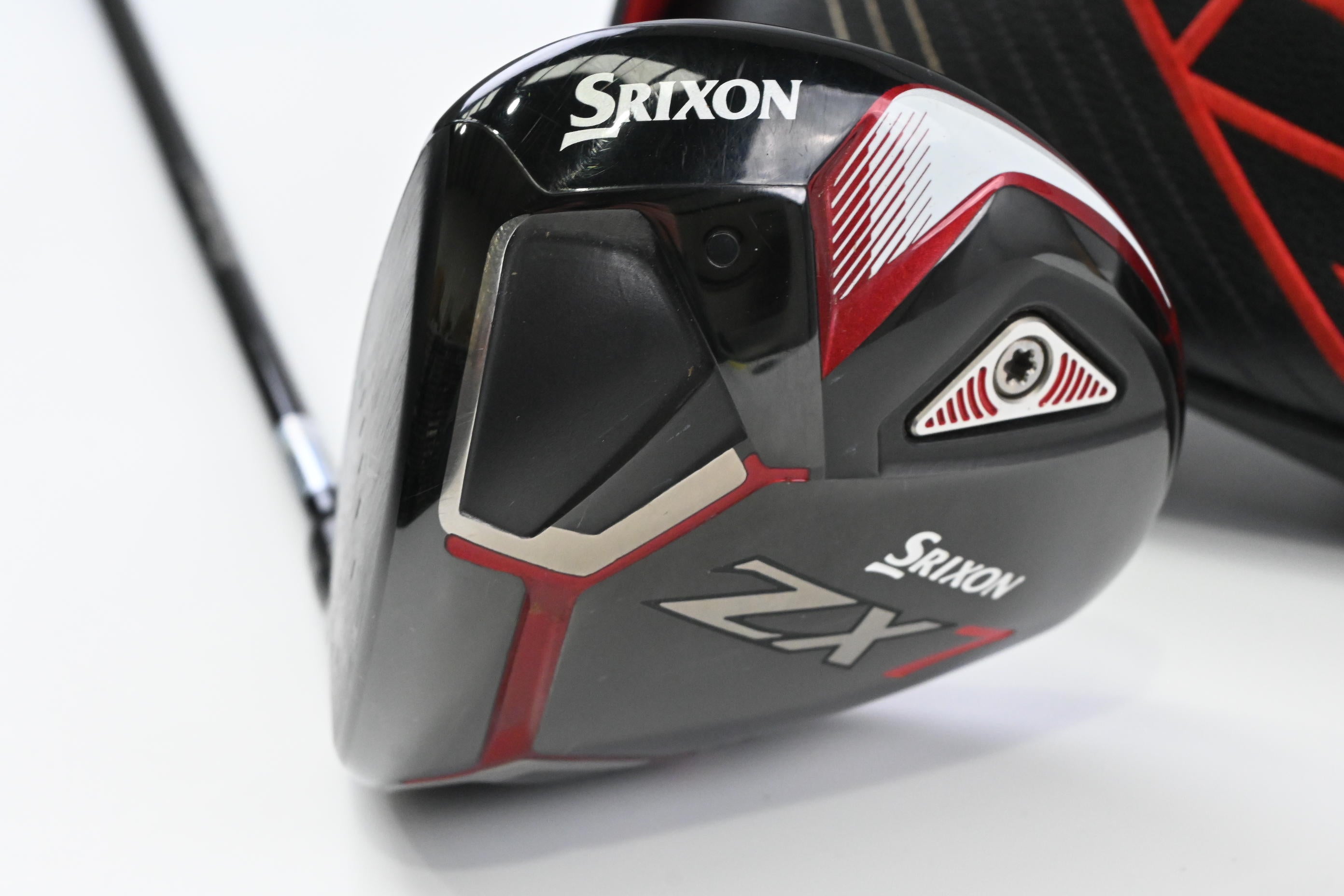 Left Hand Srixon ZX7 Driver / 10.5 Degree / Stiff Flex HZRDUS Smoke Red RDX 60