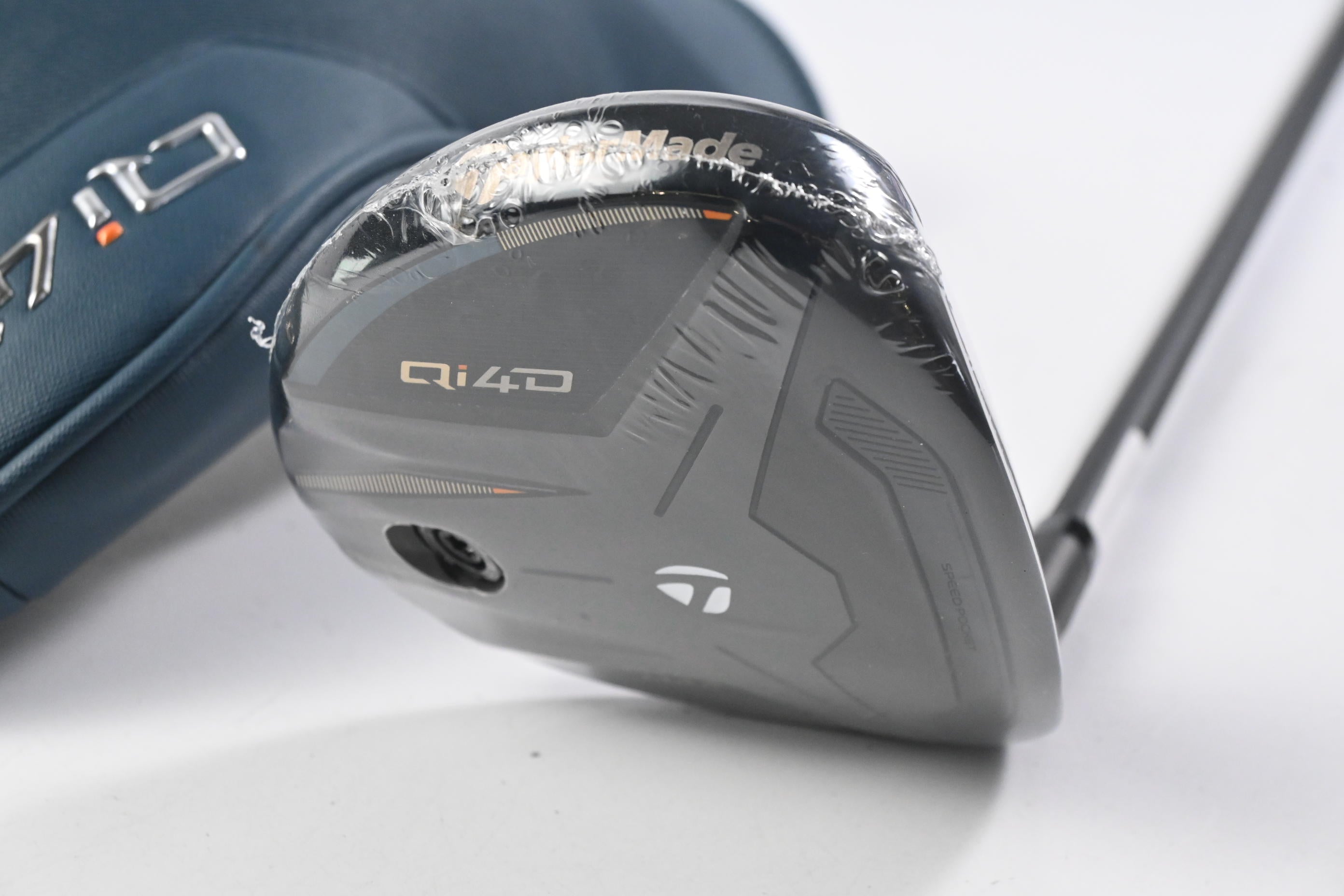 Taylormade Qi4D Max #7 Wood / 21 Degree / Regular Flex Reax 55 Shaft