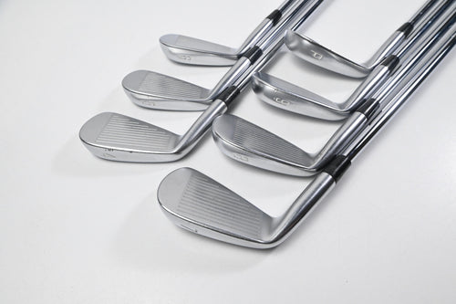 Mizuno JPX 919 Tour Irons / 4-PW / Stiff Flex Dynamic Gold 105 S300 Shafts