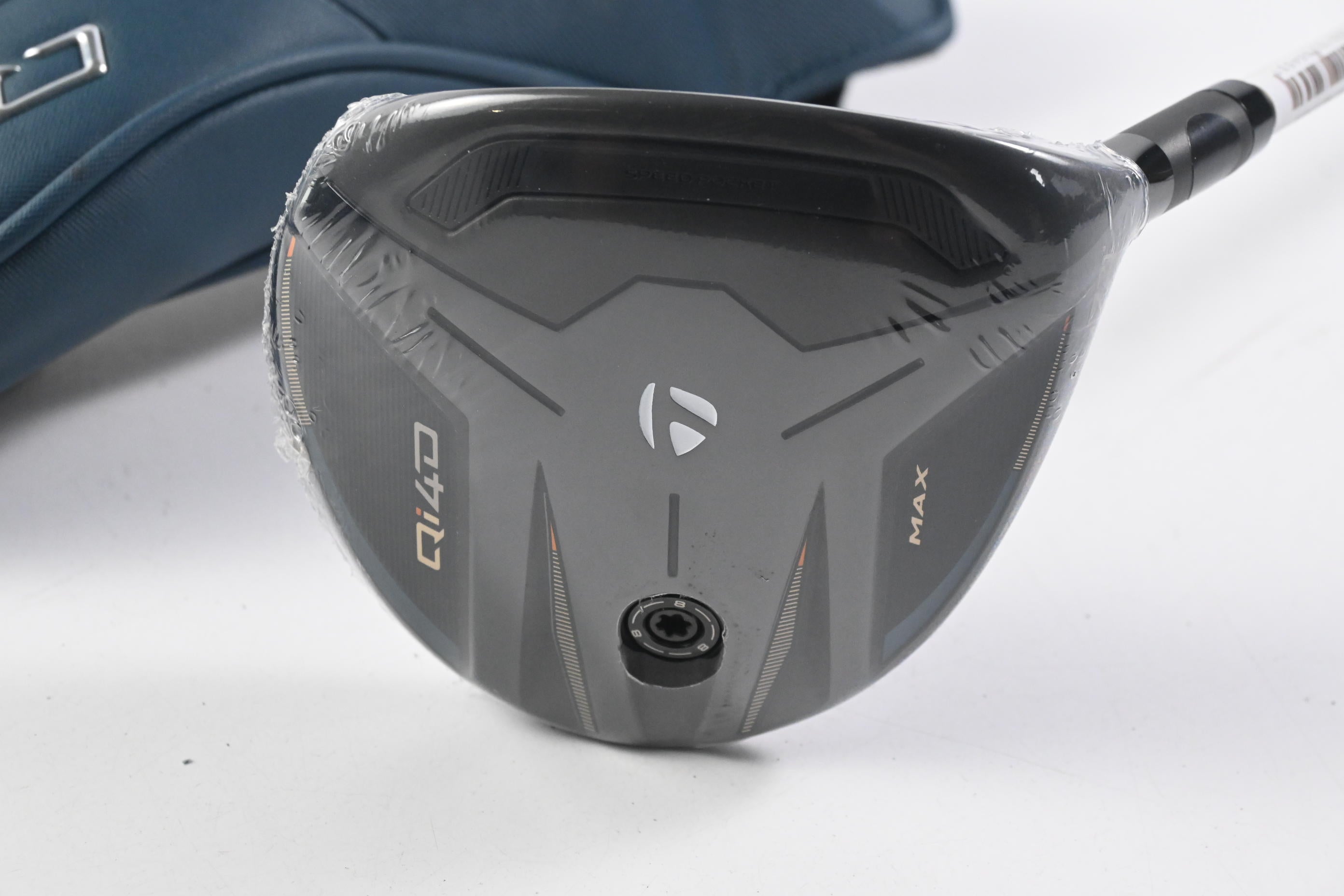 Taylormade Qi4D Max #7 Wood / 21 Degree / Regular Flex Reax 55 Shaft