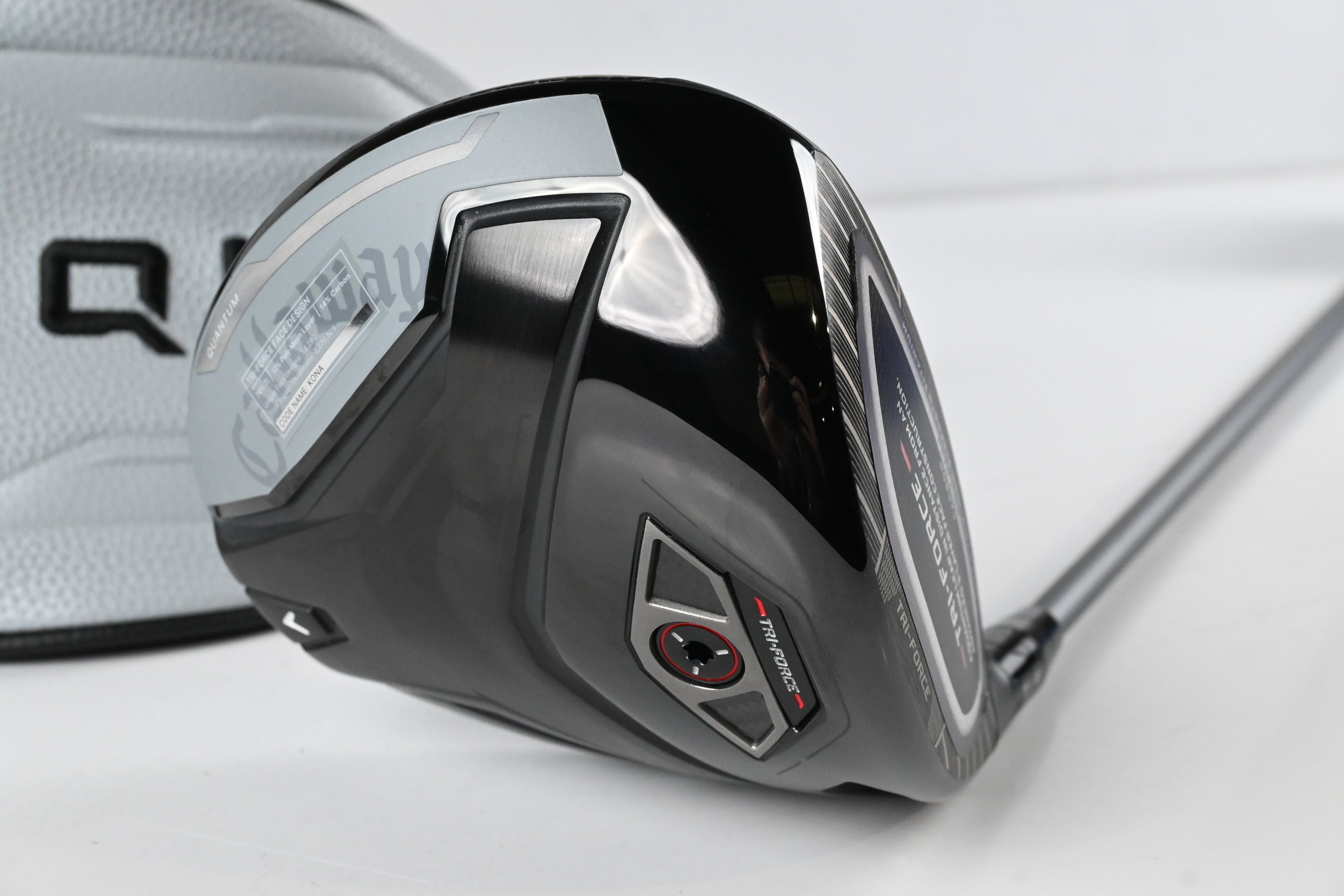 Callaway Quantum Max D Driver / 10.5 Degree / Regular Flex Denali Frost Silver
