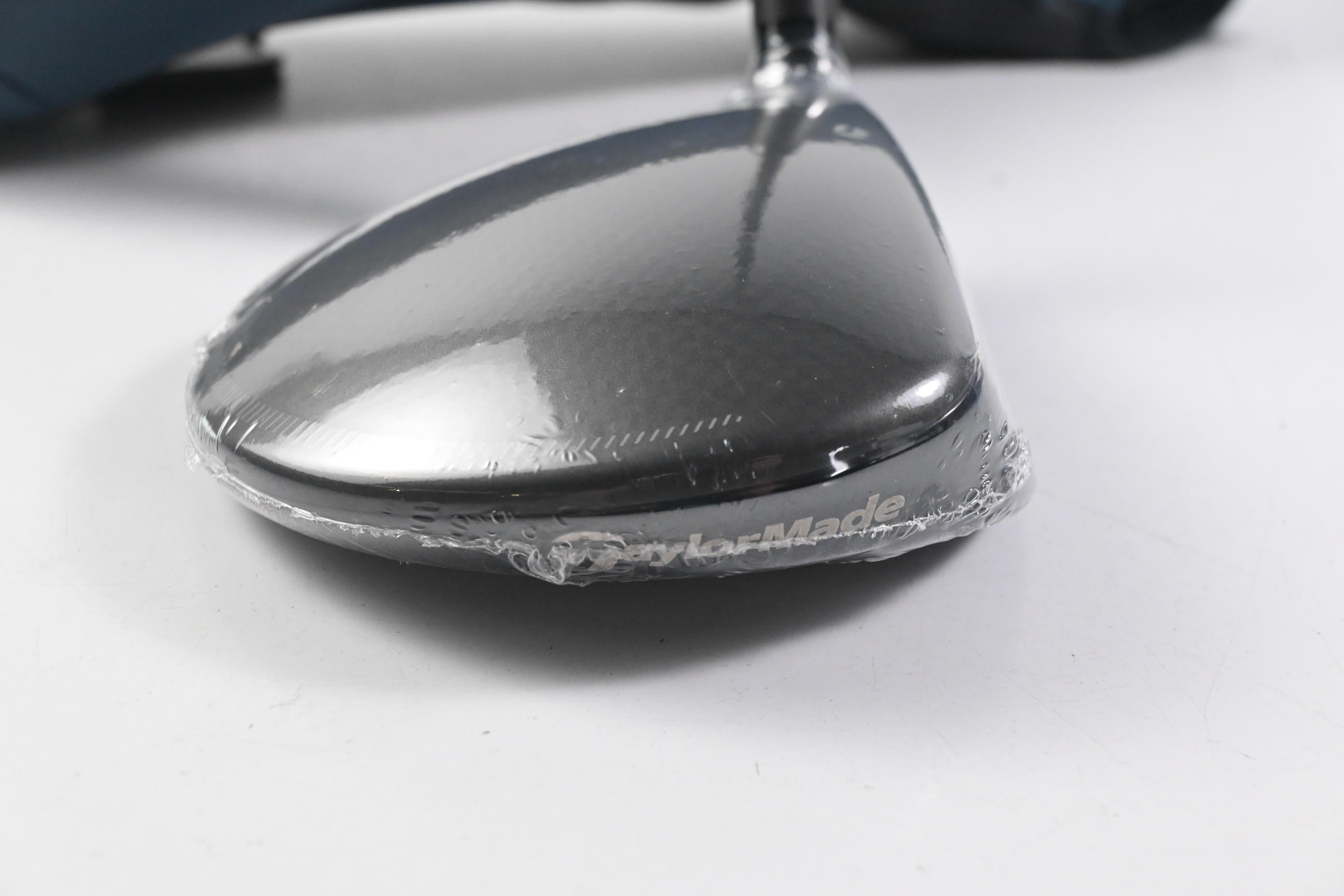 Taylormade Qi4D Max #7 Wood / 21 Degree / Regular Flex Reax 55 Shaft