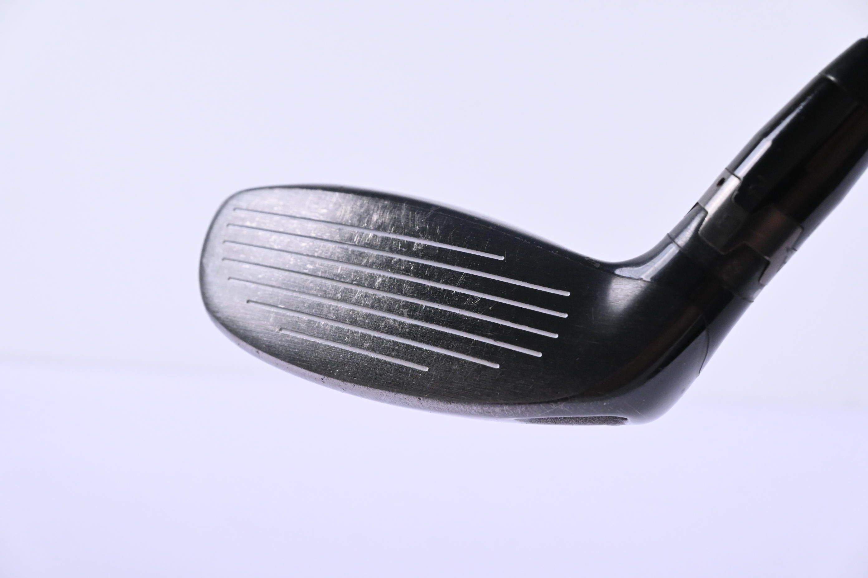 Titleist 913H #3 Hybrid / 19 Degree / Stiff Flex Diamana S+ Blue 82 HY Shaft
