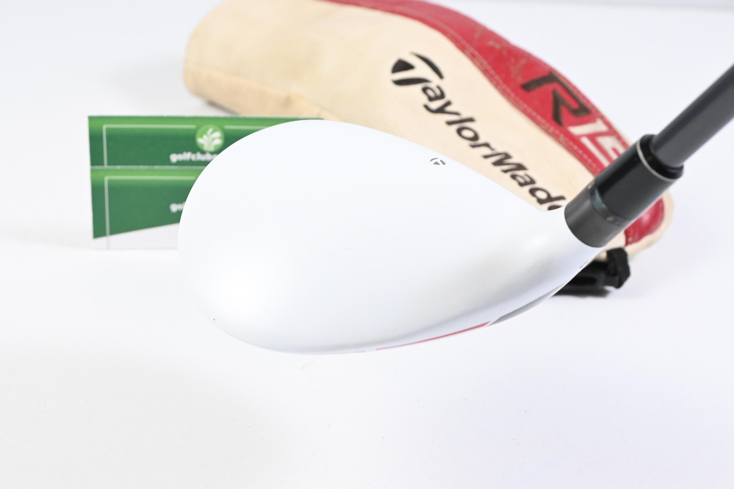 Left Hand Taylormade R15 #3 Wood / 15 Degree / Regular Flex Fujikura Speeder 67