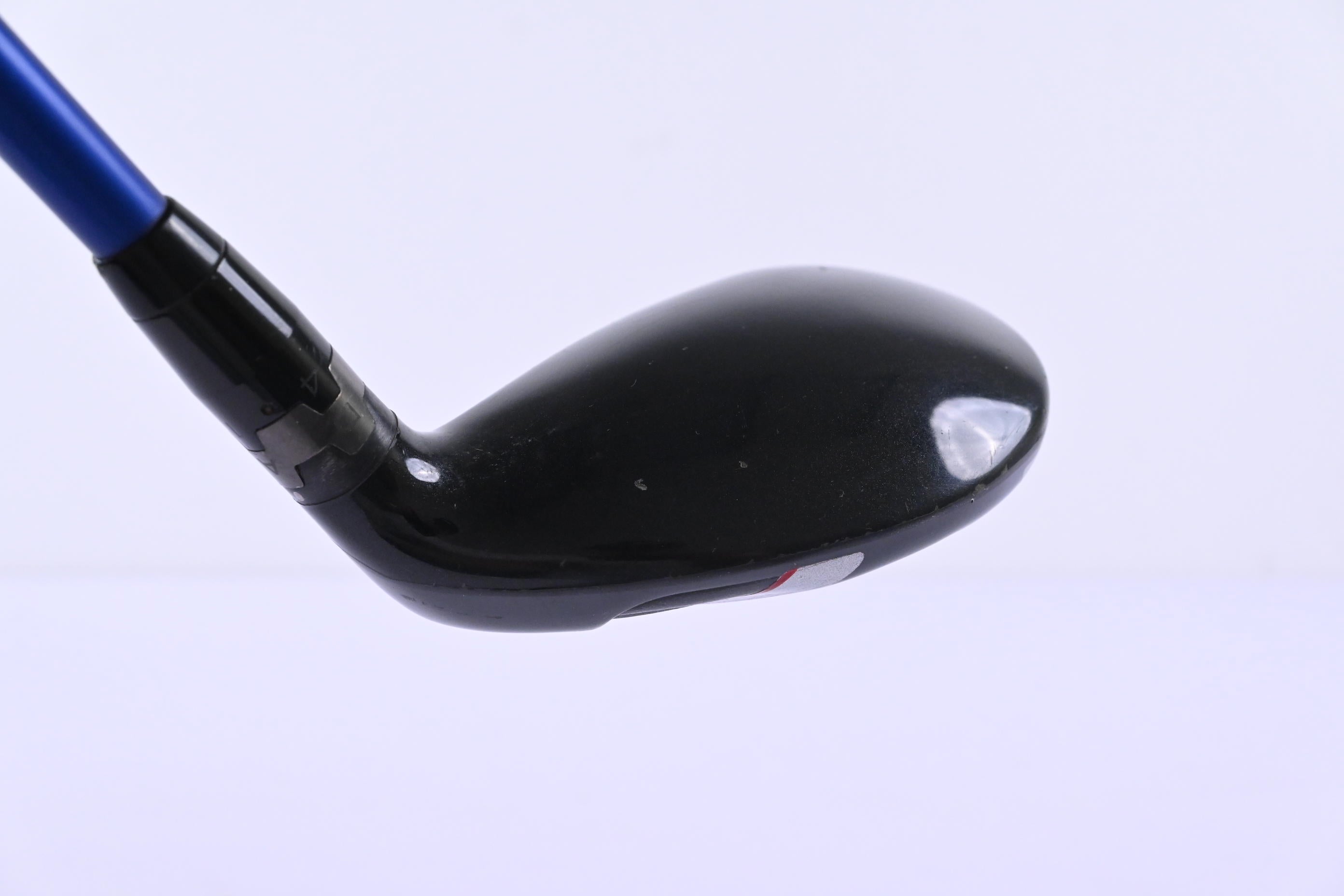 Titleist 913H #3 Hybrid / 19 Degree / Stiff Flex Diamana S+ Blue 82 HY Shaft