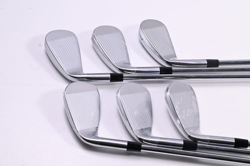 Callaway Quantum Max Irons / 5-PW / Regular Flex KBS Max 90 Shafts