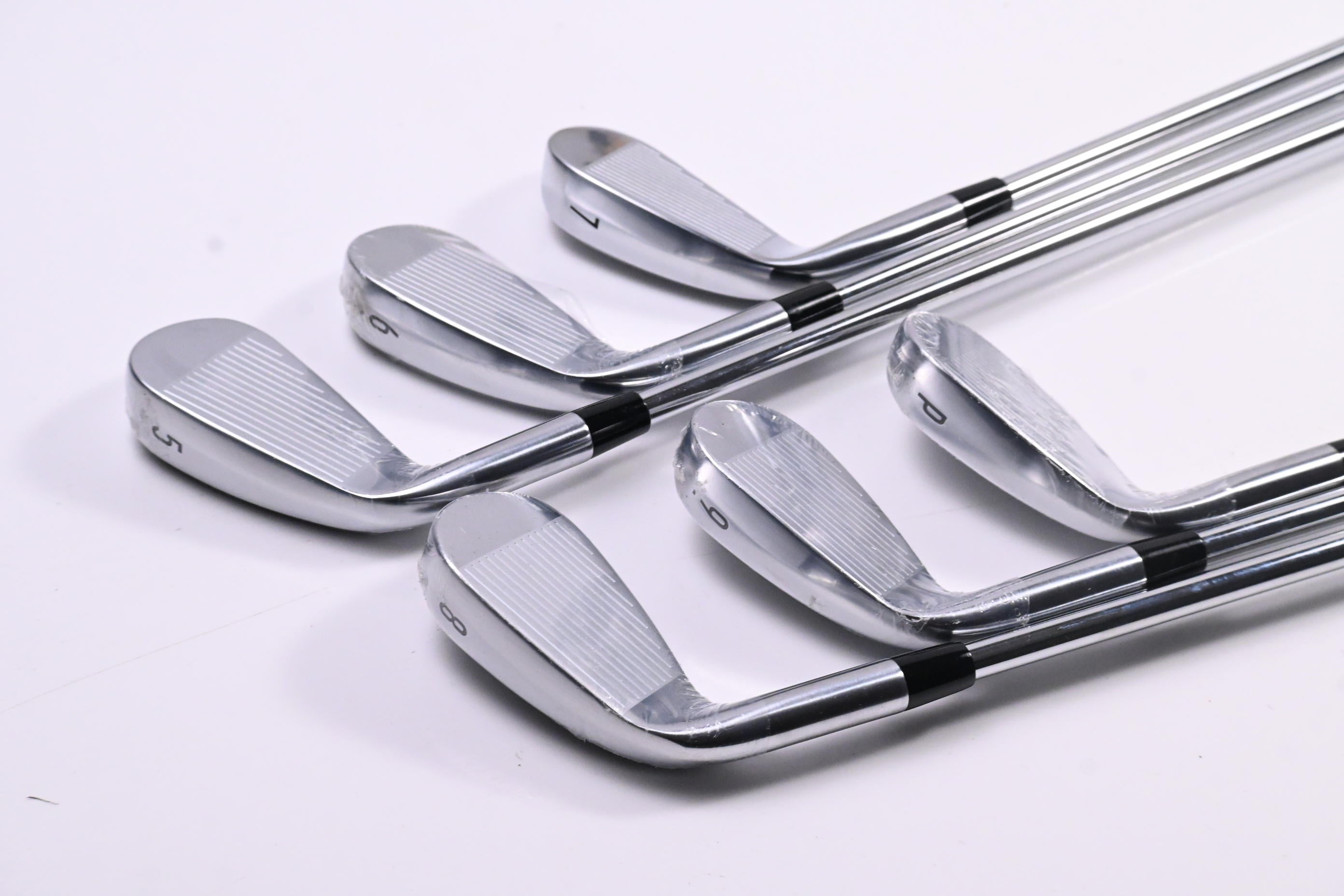 Callaway Quantum Max Irons / 5-PW / Regular Flex KBS Max 90 Shafts