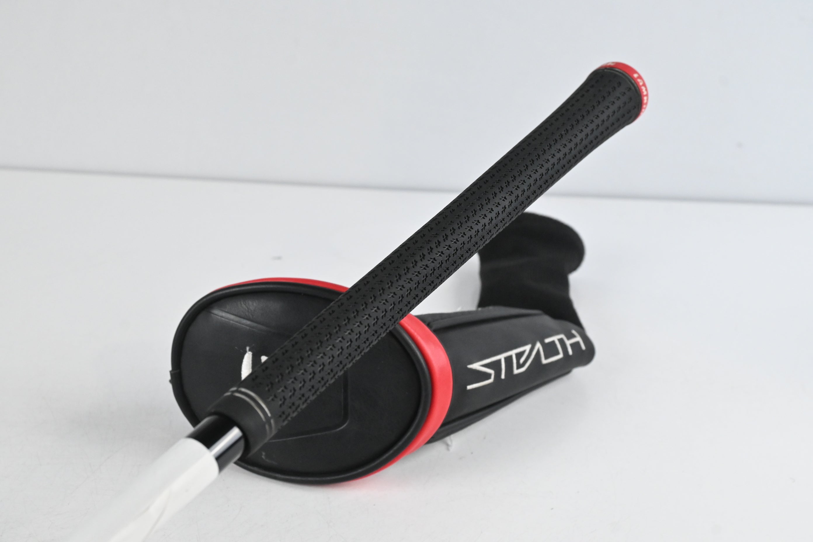 Taylormade Stealth #4 Hybrid / 22 Degree / Regular Flex Fujikura Ventus 6 Shaft