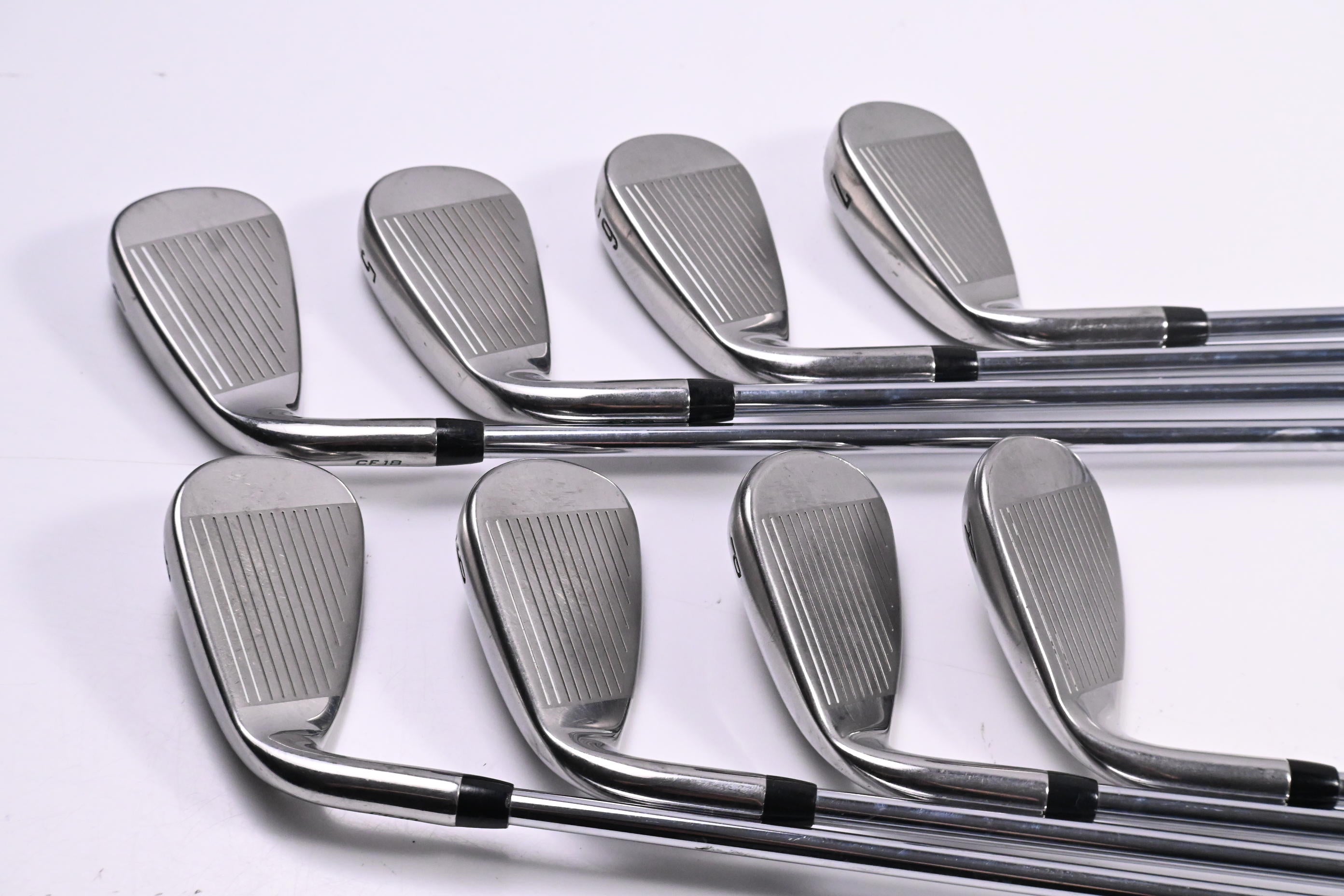 Callaway Rogue Irons / 4-PW+AW / Regular Flex Project X LZ 95 Shafts