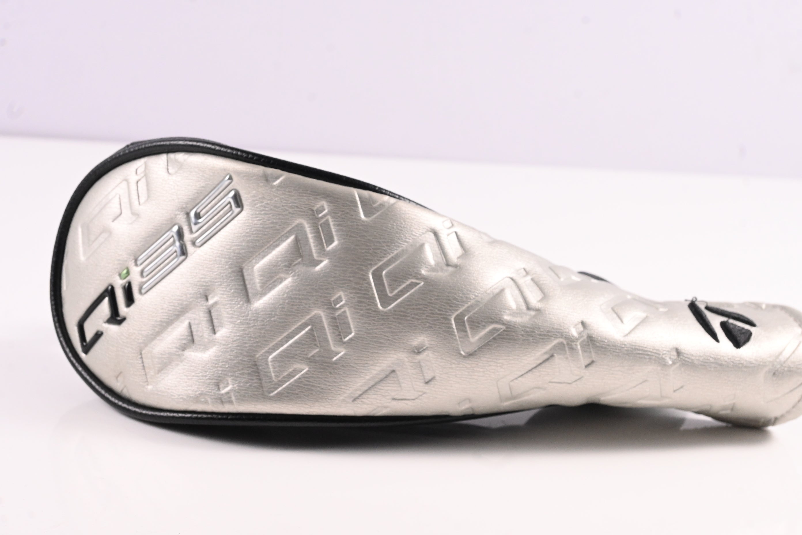 Taylormade Qi35 #3 Hybrid / 19 Degree / Regular Flex Fujikura Ventus TR Blue 6