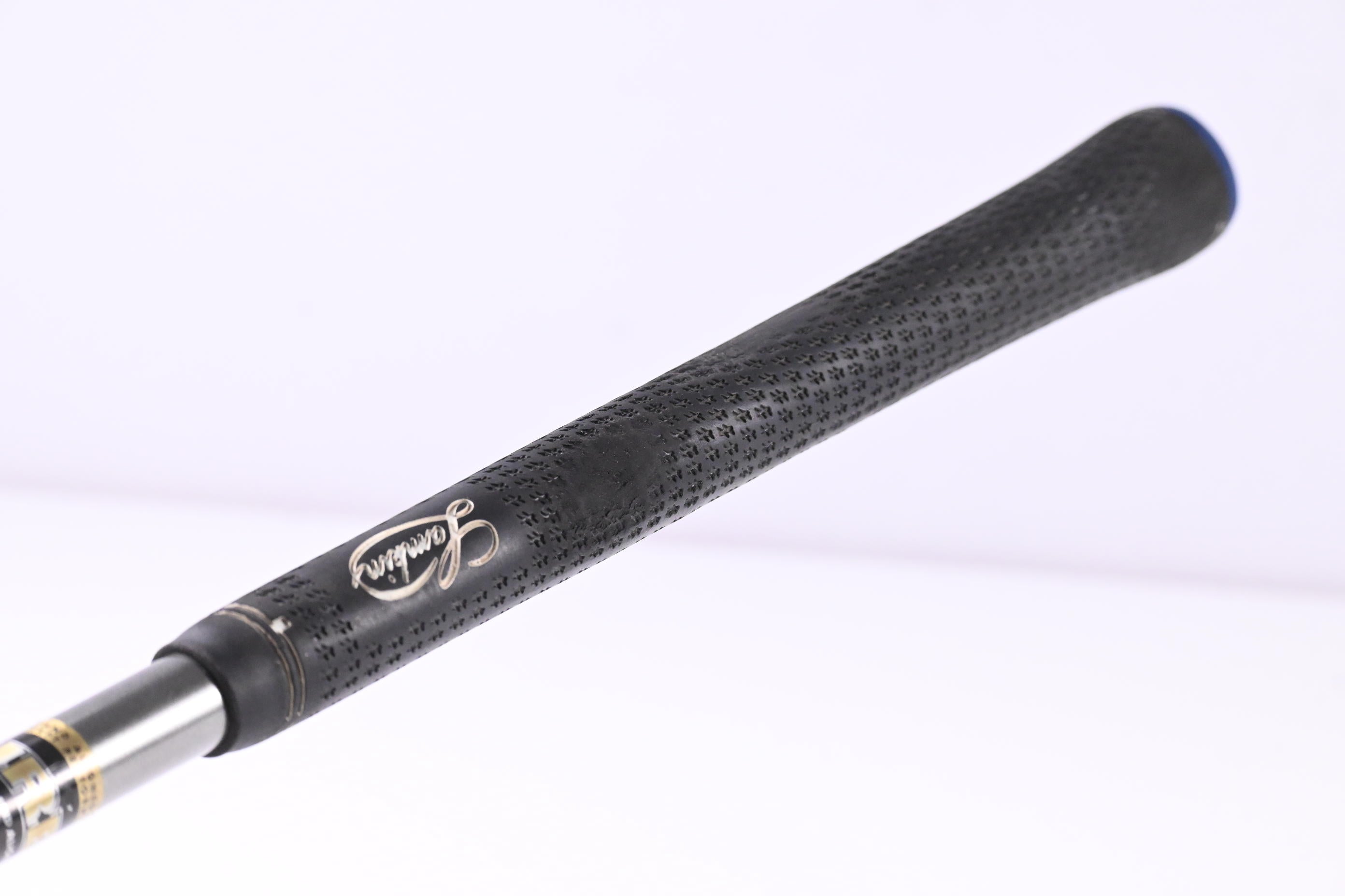 Titleist 909 D2 Driver / 9.5 Degree / X-Flex Diamana S 73 Shaft