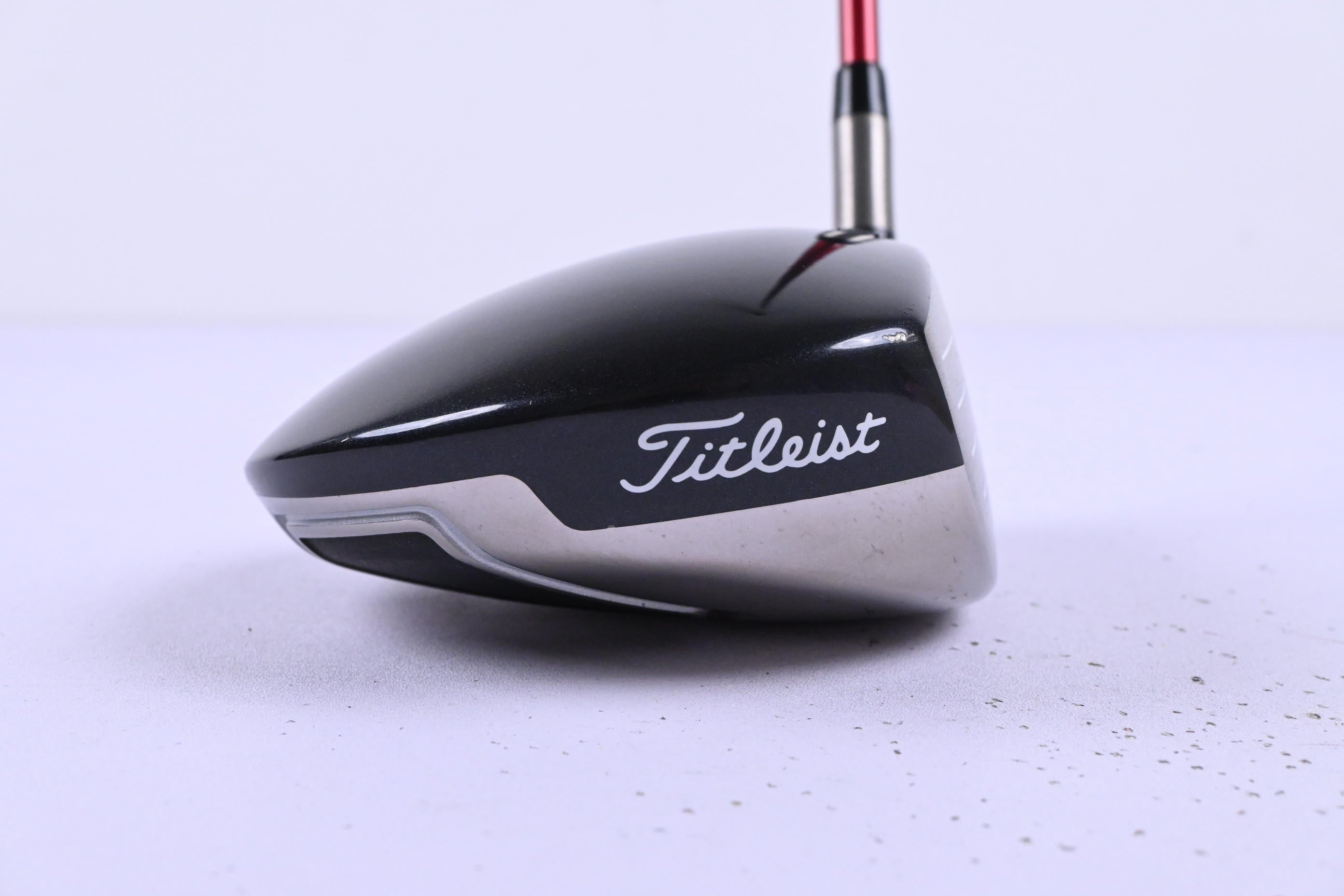 Titleist 909 D2 Driver / 11.5 Degree / Regular Flex Matrix Ozik Xcon-5 Shaft