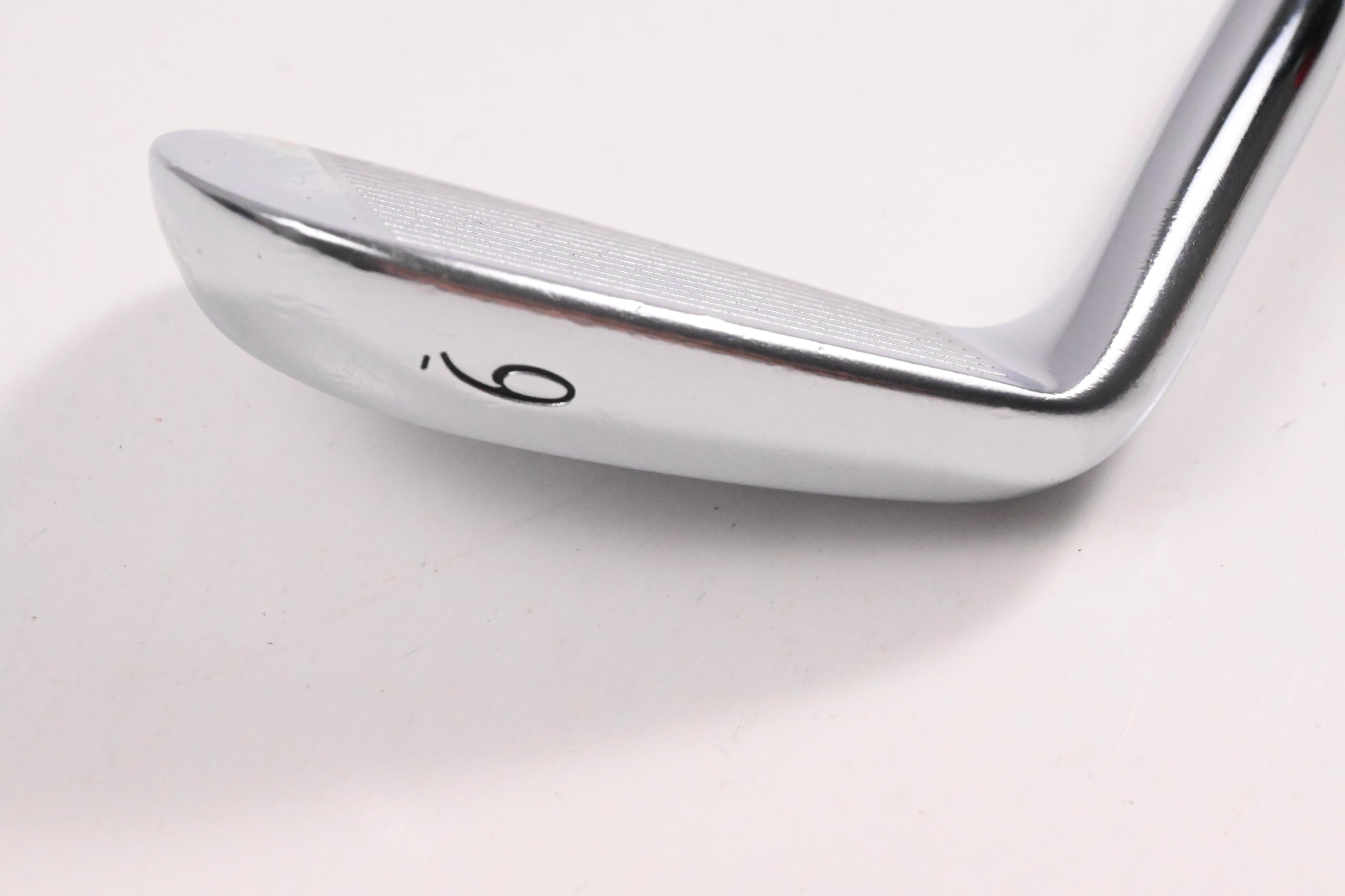 Mizuno MP-64 #9 Iron / Stiff Flex Dynamic Gold S300 Shaft