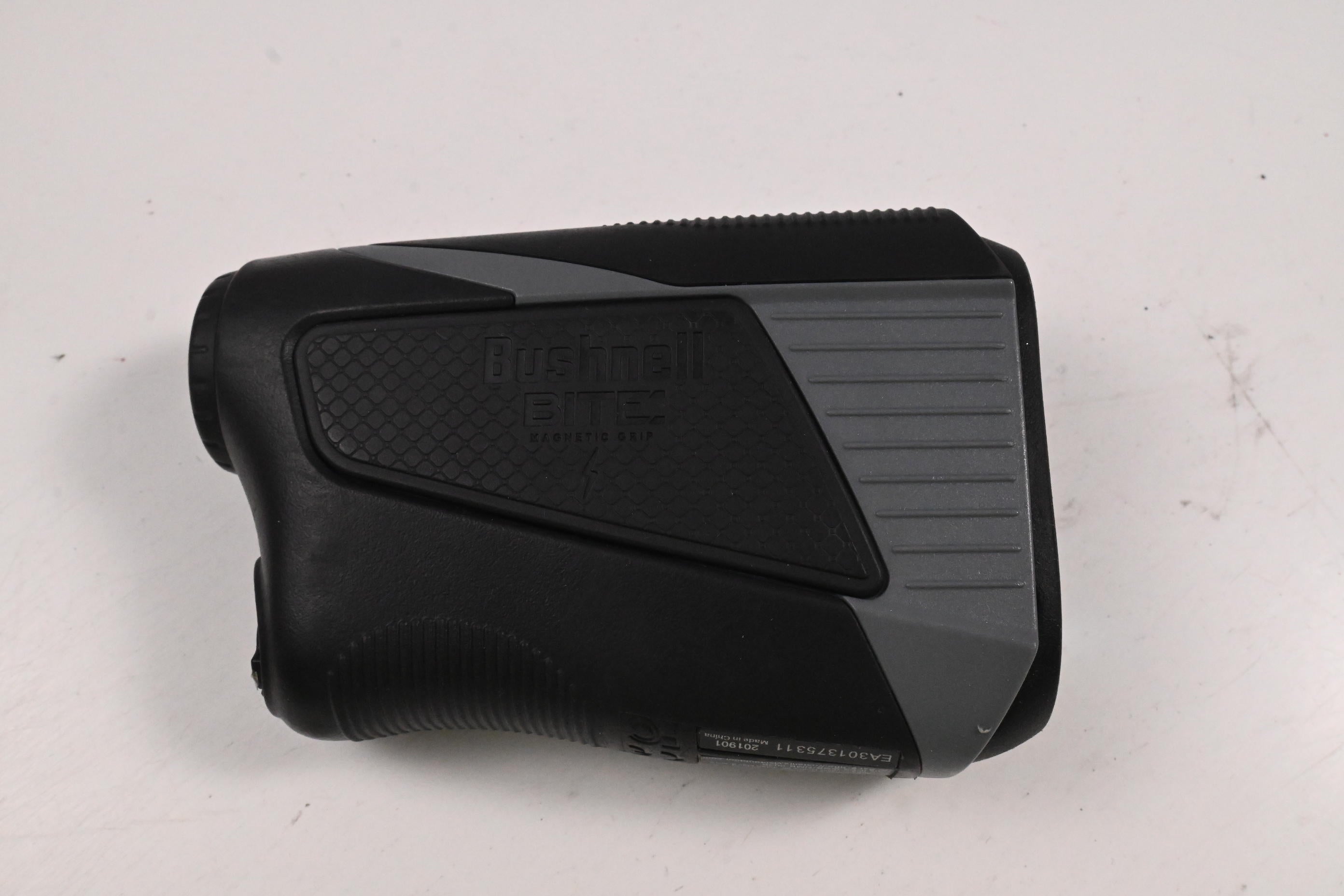 Bushnell Tour V5 / Rangefinder