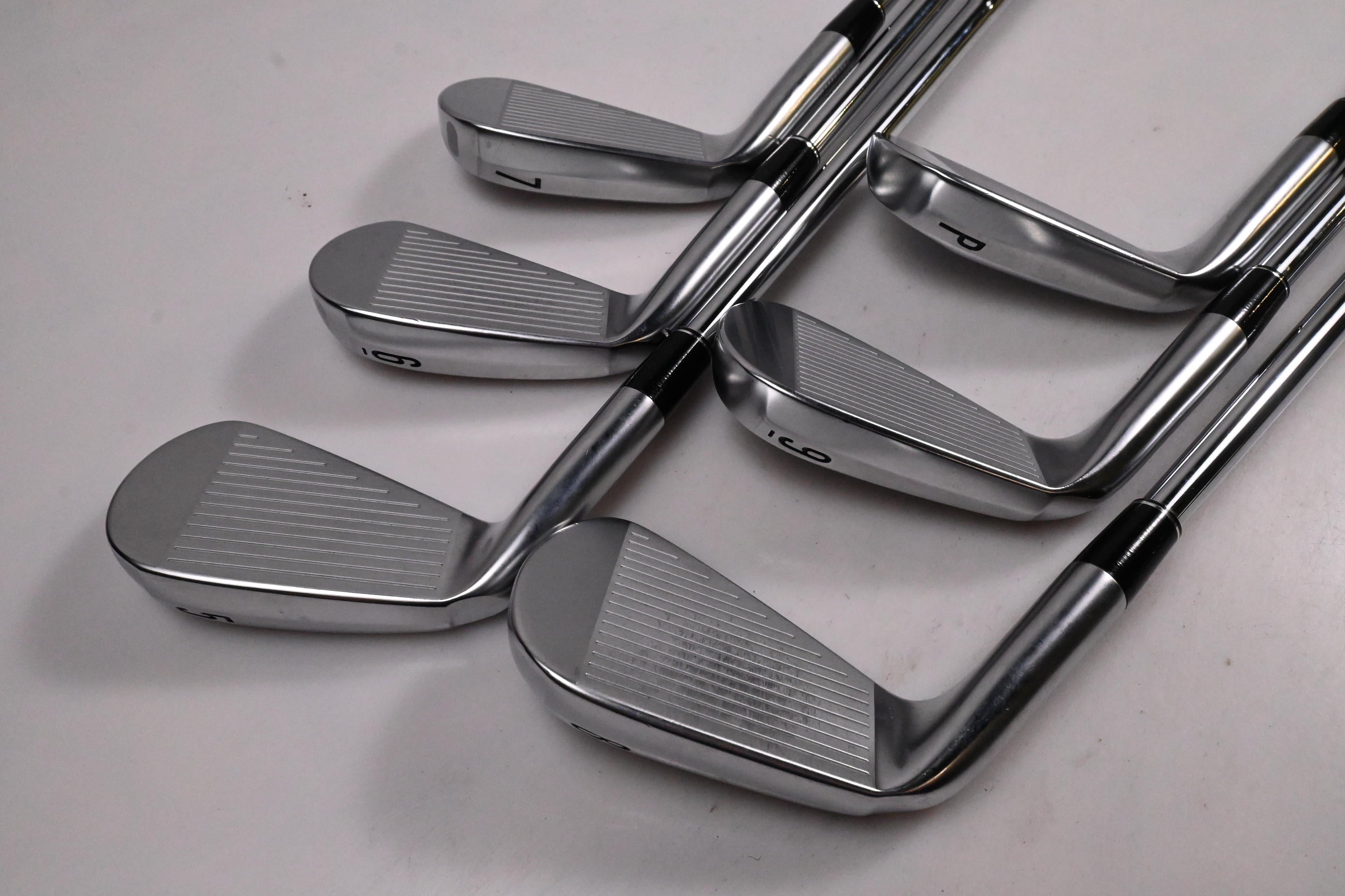 Srixon ZXi7 Irons / 5-PW / X-Flex Dynamic Gold X100 Shafts