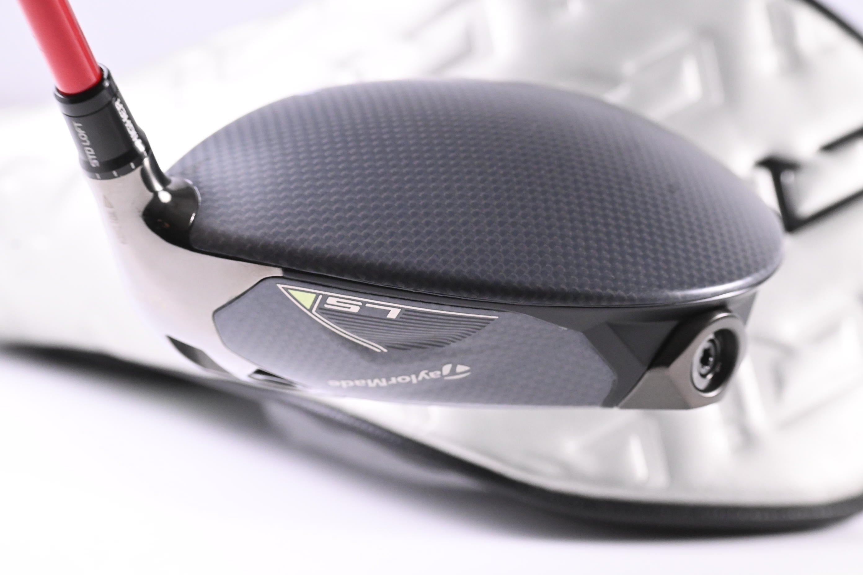 Taylormade Qi35 LS Driver / 9 Degree / Regular Flex Fujikura Speeder NX TCS 50