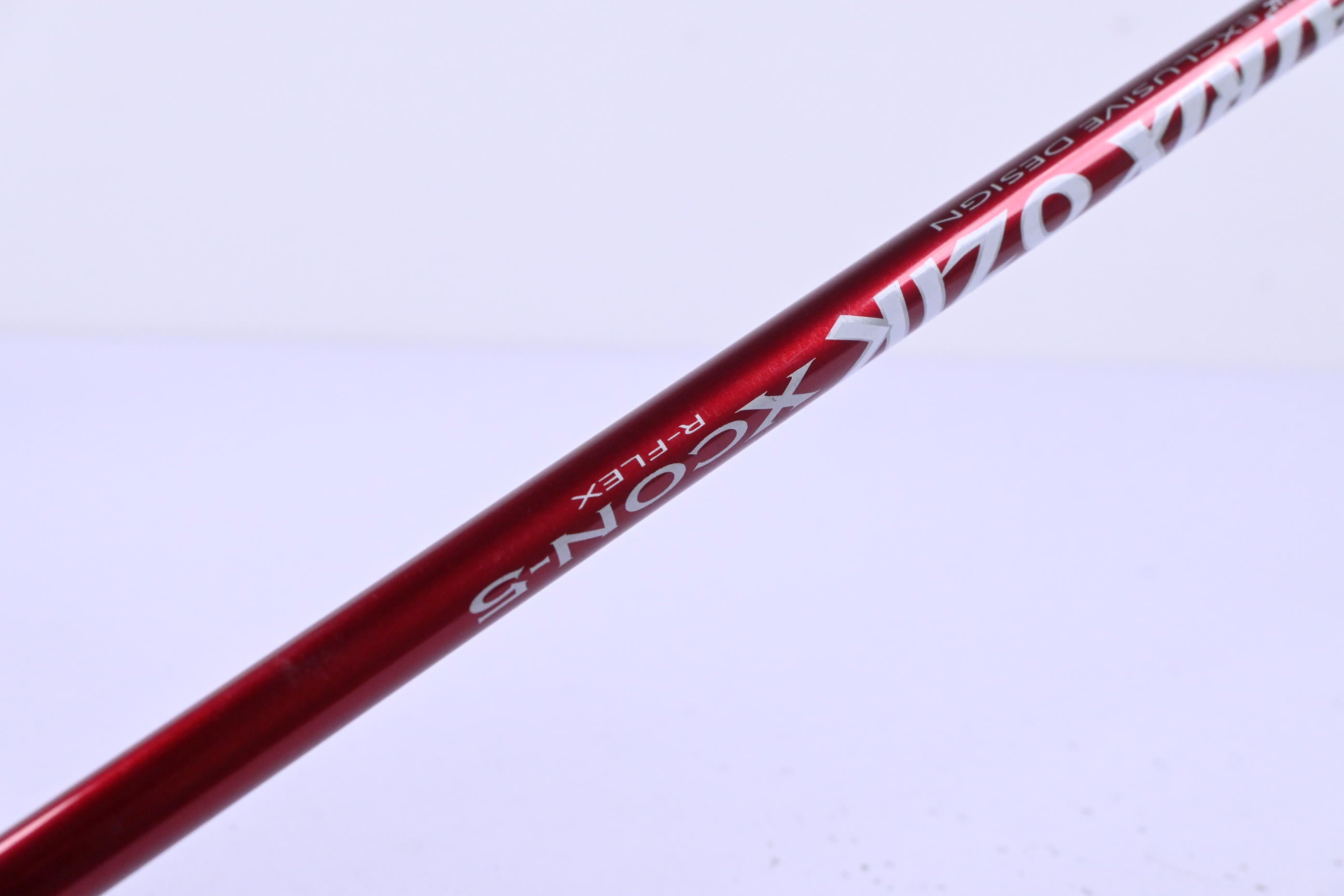 Titleist 909 D2 Driver / 11.5 Degree / Regular Flex Matrix Ozik Xcon-5 Shaft
