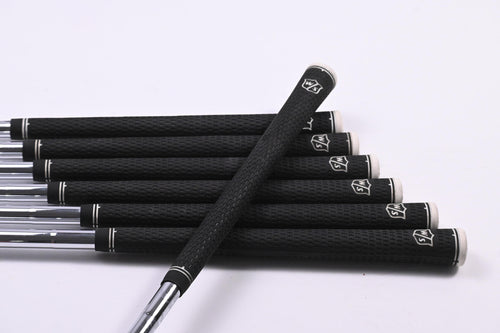Wilson FG Tour V6 Irons / 4-PW / Stiff Flex True Temper Dynamic Gold S300 Shafts