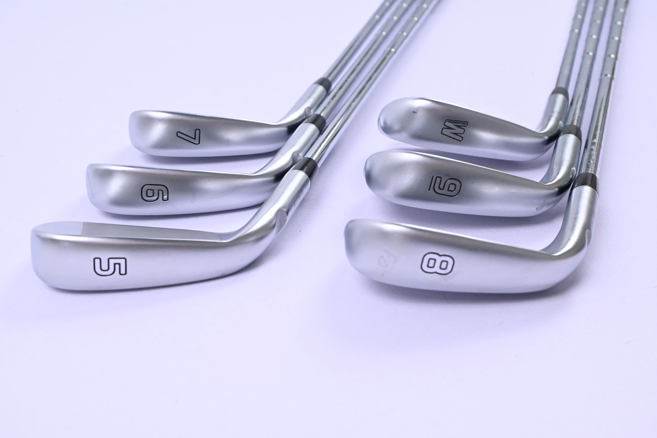 Ping i210 Irons / 5-PW / Blue Dot / Regular Flex Dynamic Gold Mid 100 Shafts