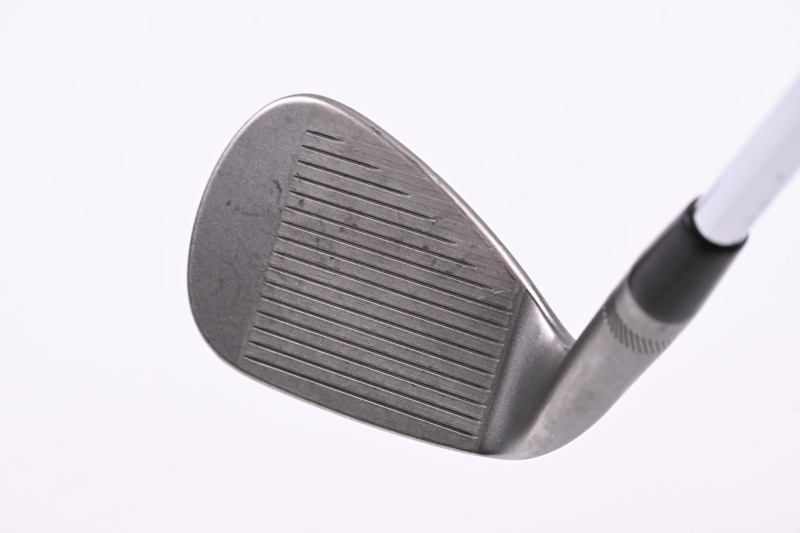 Titleist Vokey SM10 Pitching Wedge / 46 Degree / Wedge Flex Titleist Vokey Shaft
