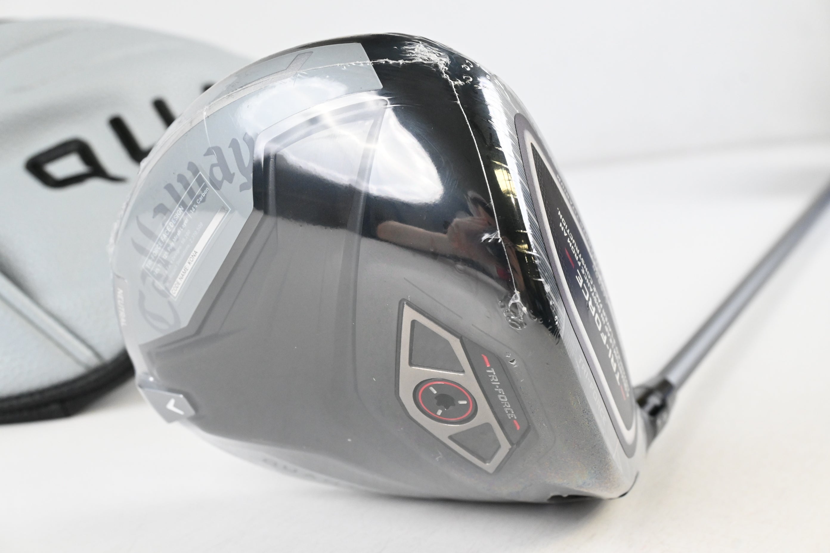 Callaway Quantum Max Driver / 10.5 Degree / Regular Flex Denali Frost Silver 50