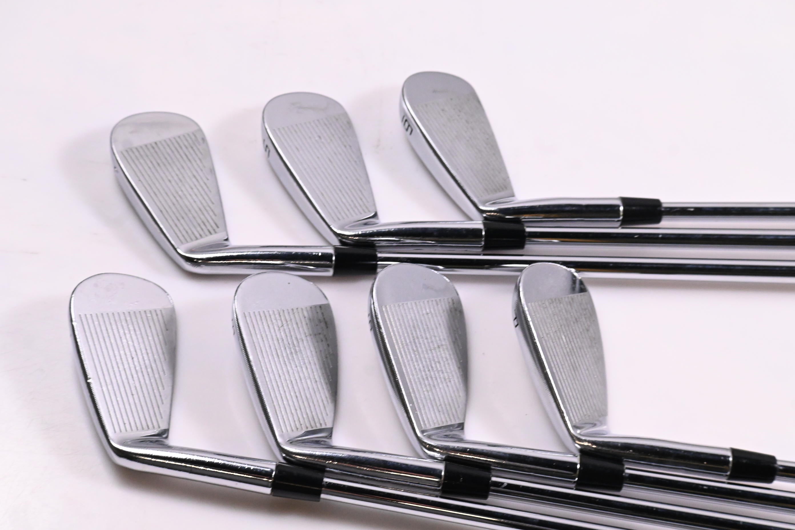Taylormade P7TW Irons / 4-PW / X-Flex Project X Shafts