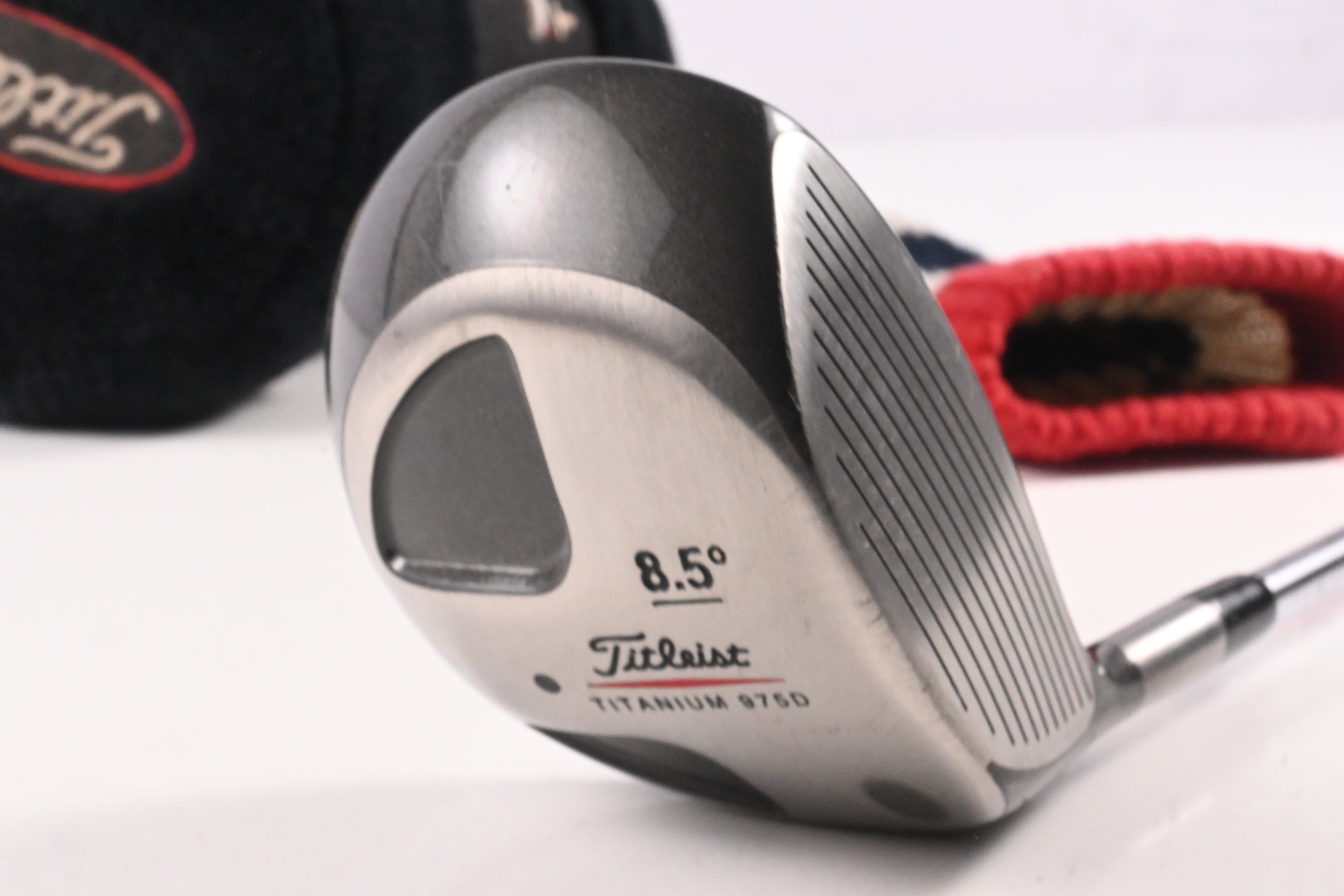 Titleist 975 D Driver / 8.5 Degree / Stiff Flex Dynamic Gold S300 Shaft