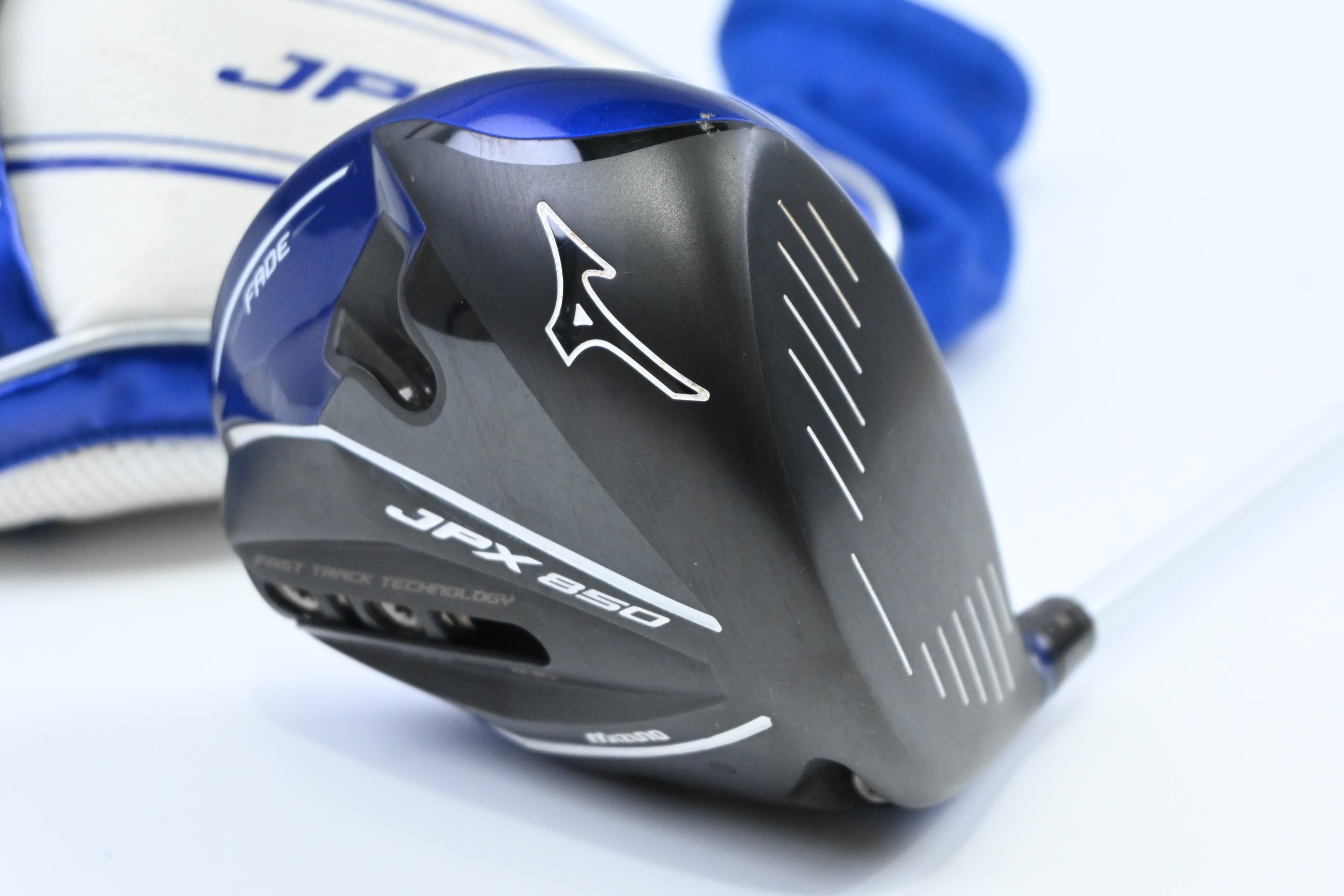 Mizuno JPX 850 Driver / 7.5-11.5 Degree / Regular Flex Fujikura Orochi 55 Shaft