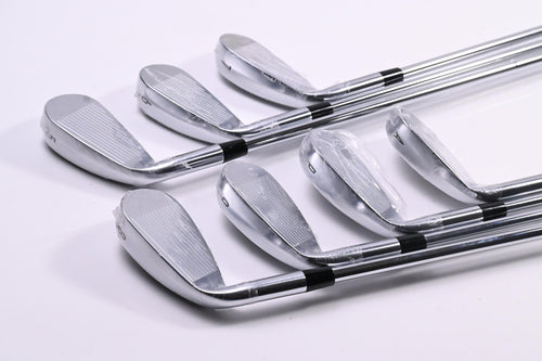 Callaway Quantum Max OS Irons / 5-PW+AW / Regular Flex Elevate 85 Shafts