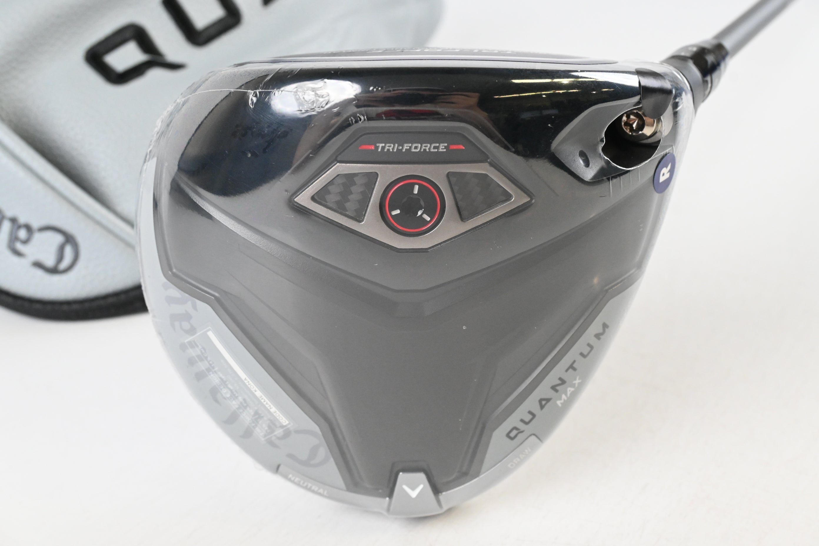 Callaway Quantum Max Driver / 10.5 Degree / Regular Flex Denali Frost Silver 50