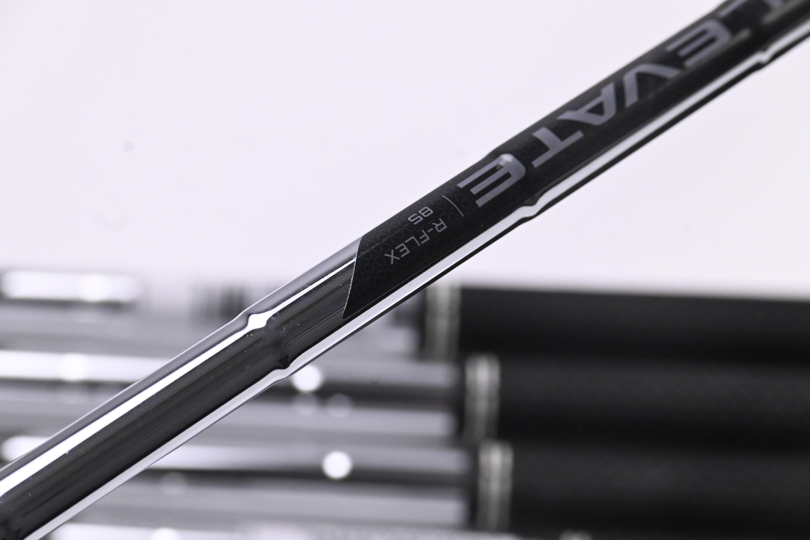 Callaway Quantum Max OS Irons / 5-PW+AW / Regular Flex Elevate 85 Shafts