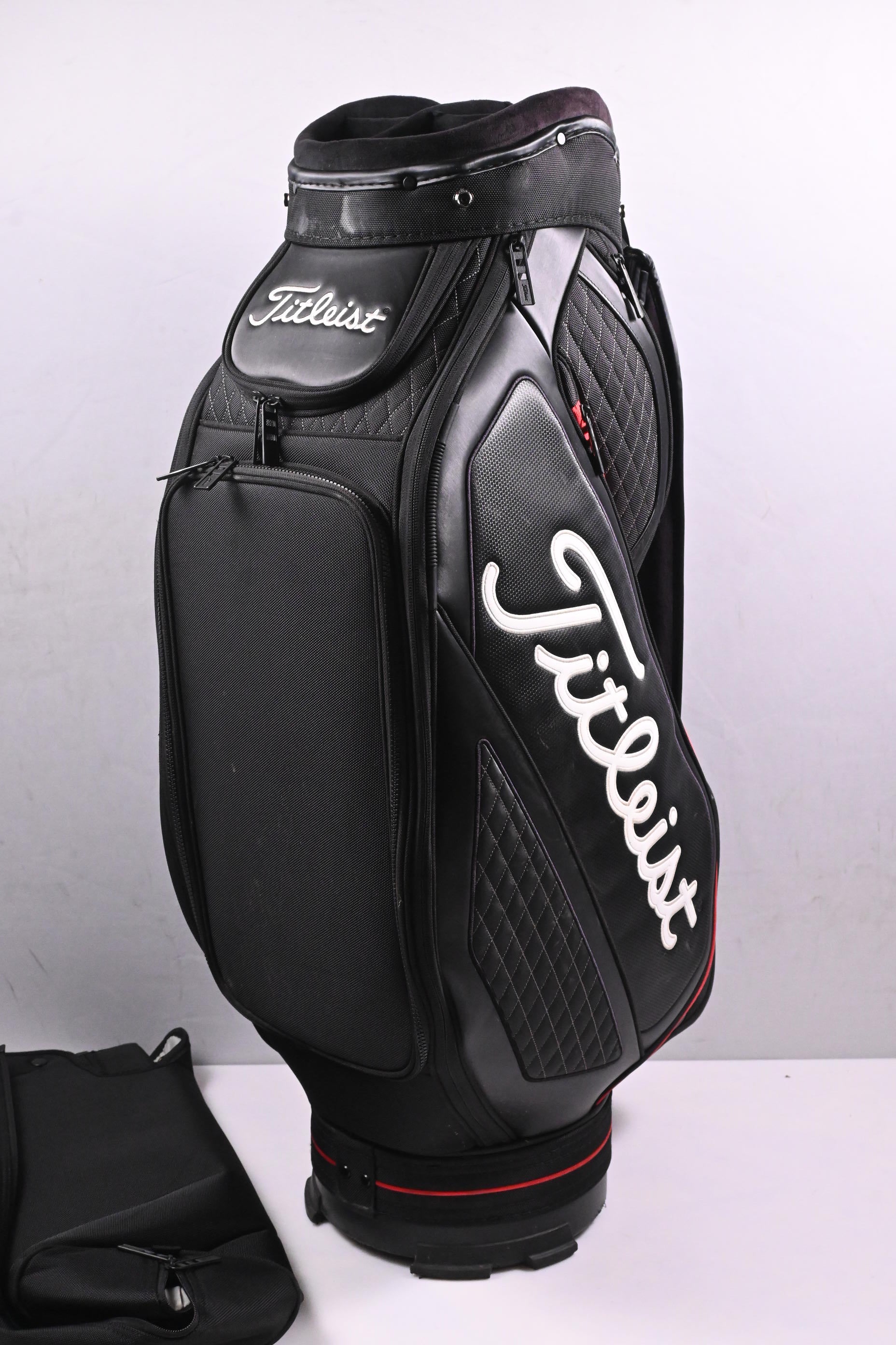 Titleist Midsize Tour Bag / 6-Way Divider / Black