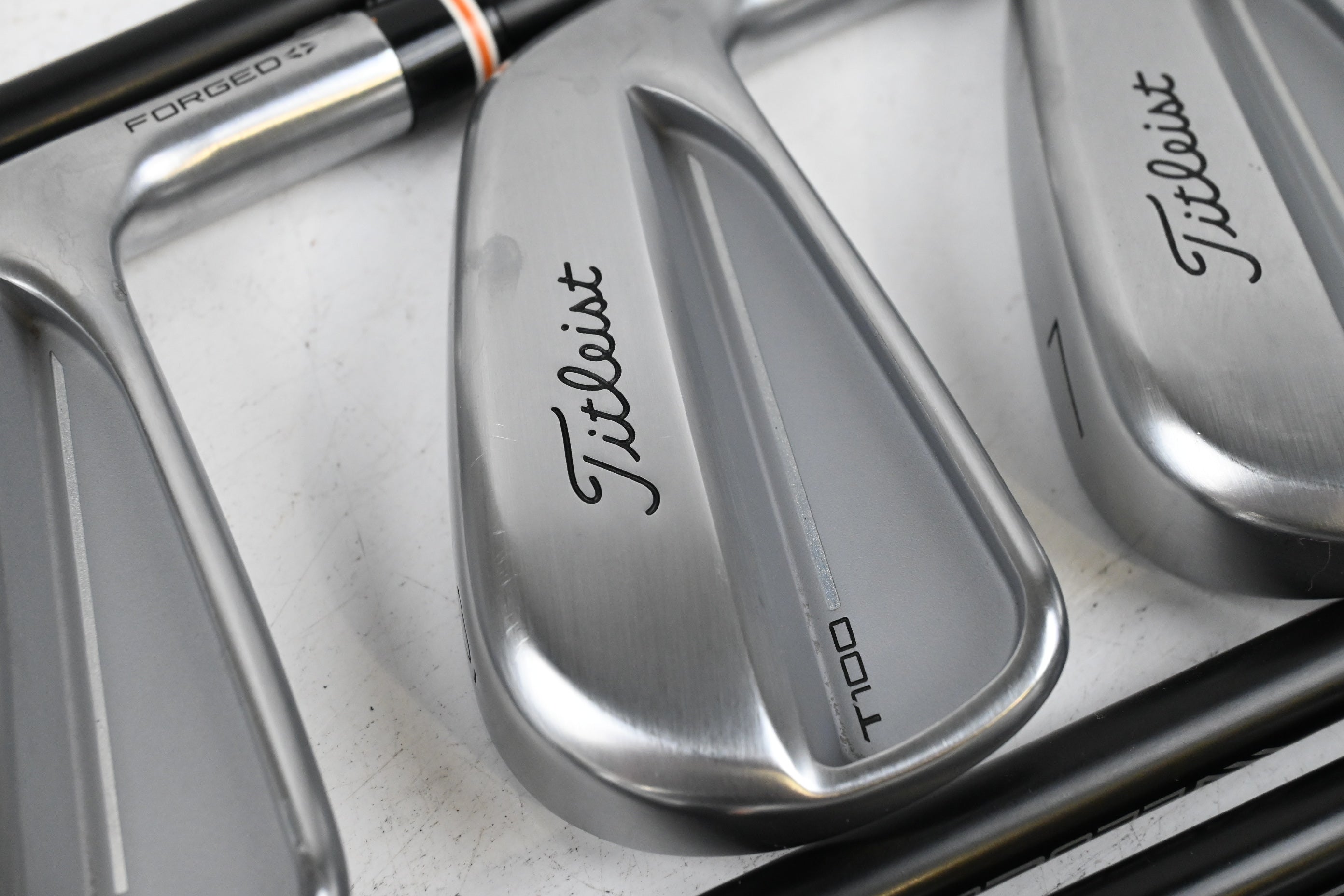 Titleist T100 2025 Irons / 4-PW+GW / Regular Flex Fujikura Axiom Velocore 75