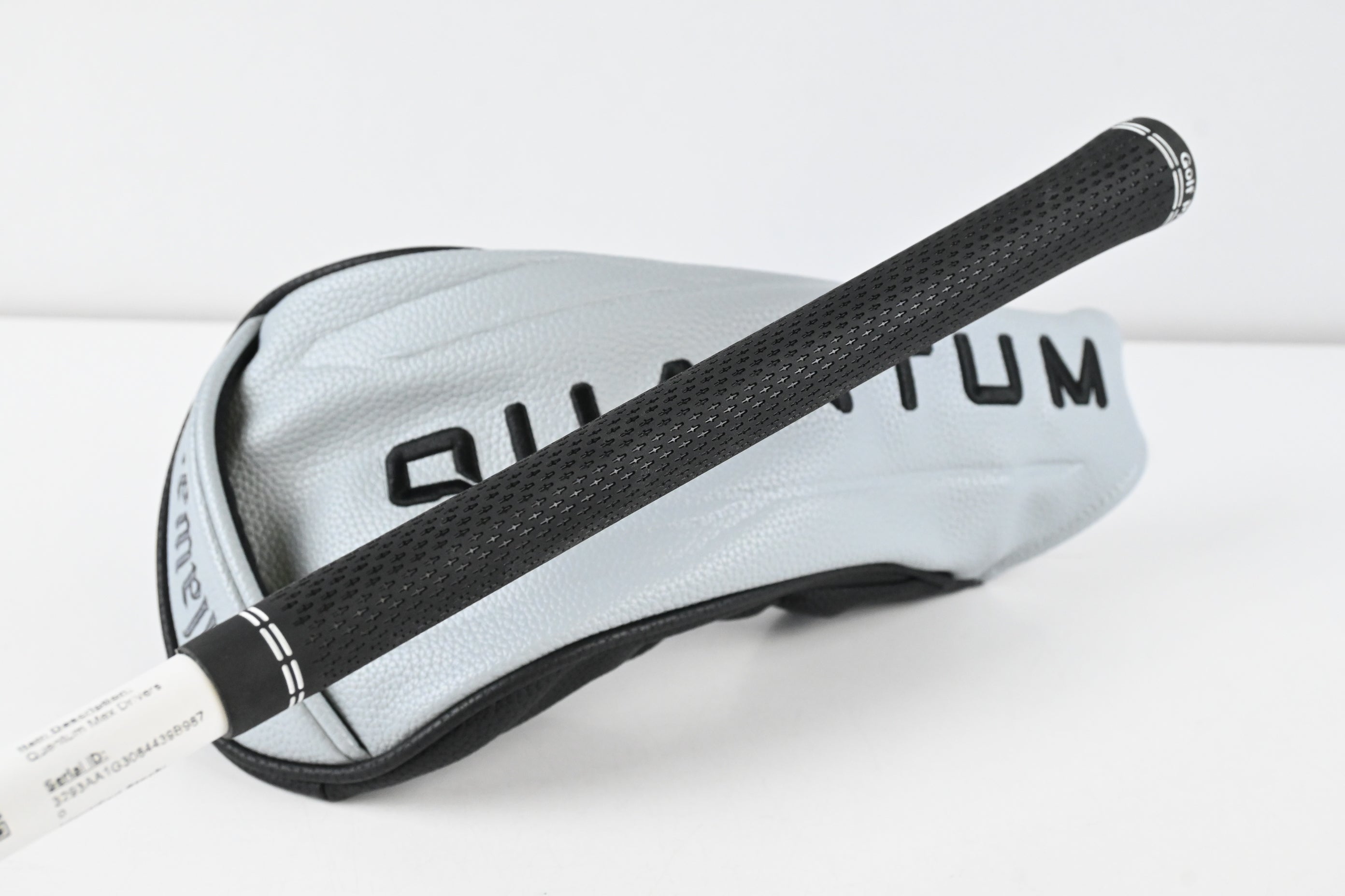 Callaway Quantum Max Driver / 10.5 Degree / Regular Flex Denali Frost Silver 50