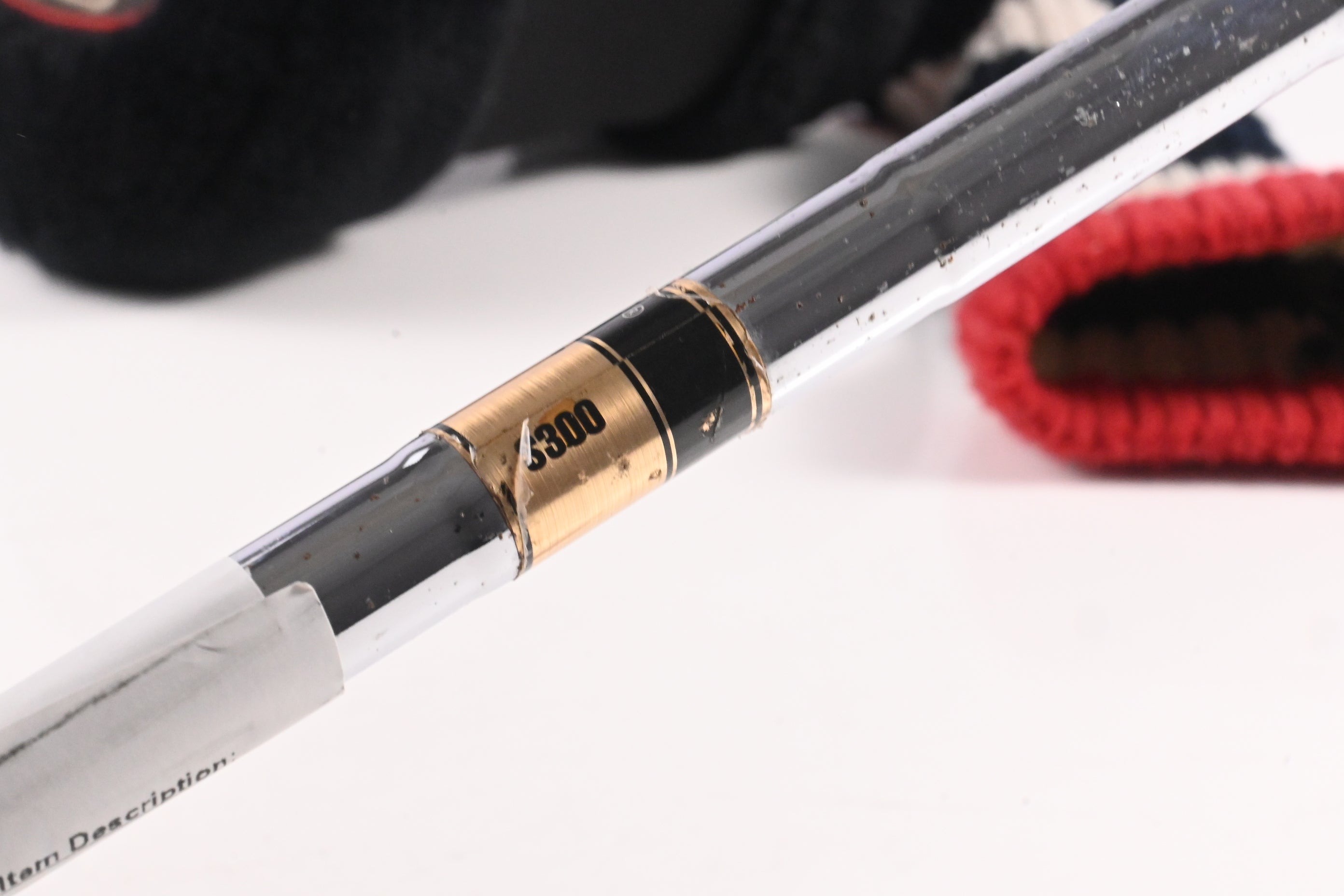 Titleist 975 D Driver / 8.5 Degree / Stiff Flex Dynamic Gold S300 Shaft