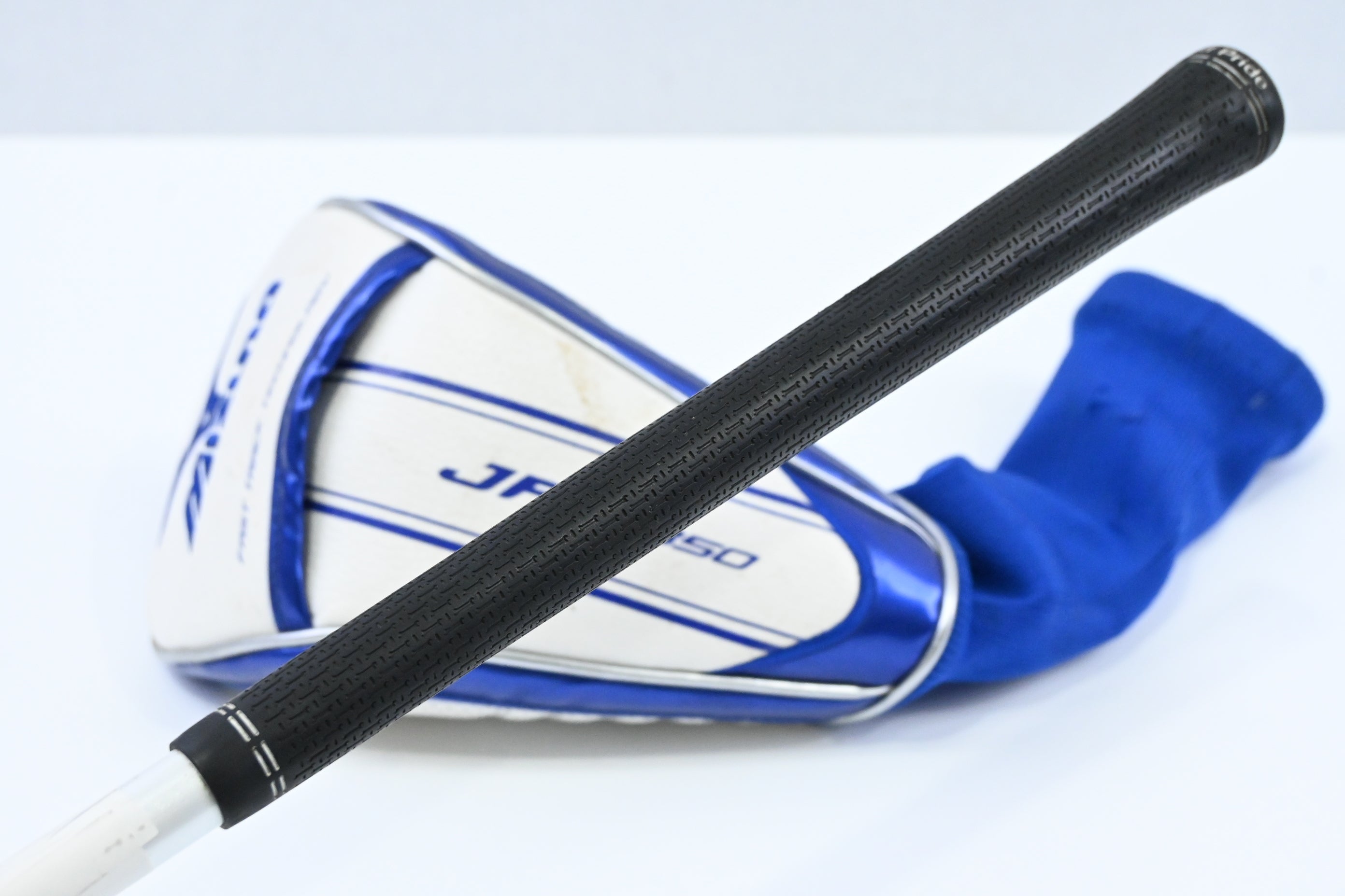 Mizuno JPX 850 Driver / 7.5-11.5 Degree / Regular Flex Fujikura Orochi 55 Shaft