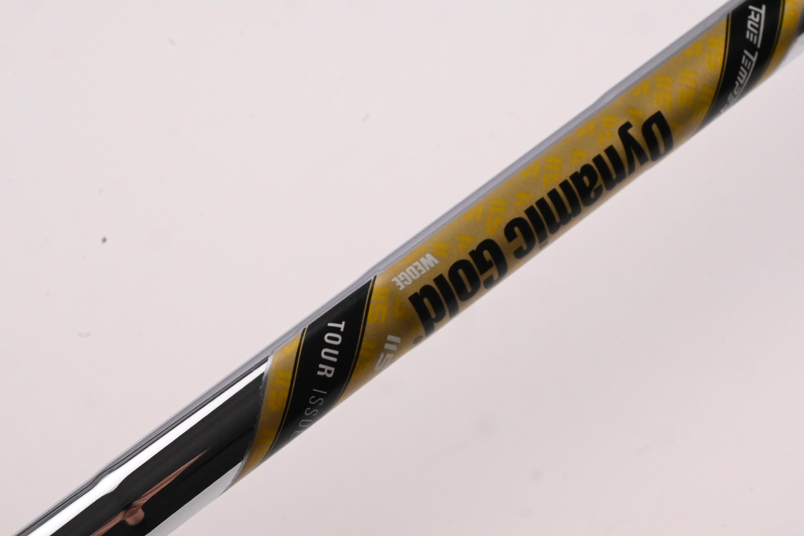 Taylormade Milled Grind 5 Gap Wedge / 52 Degree / Wedge Flex Dynamic Gold 115