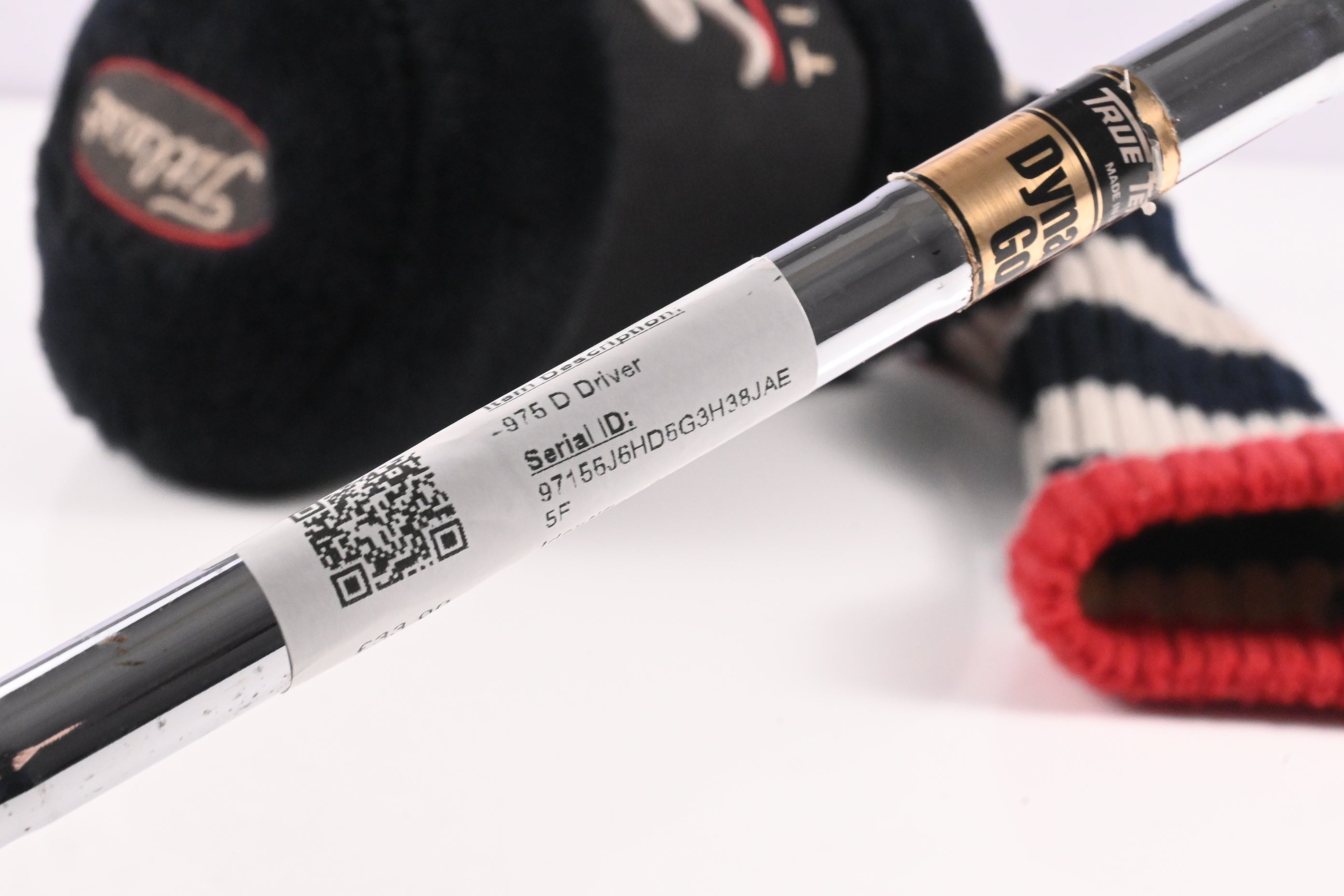 Titleist 975 D Driver / 8.5 Degree / Stiff Flex Dynamic Gold S300 Shaft