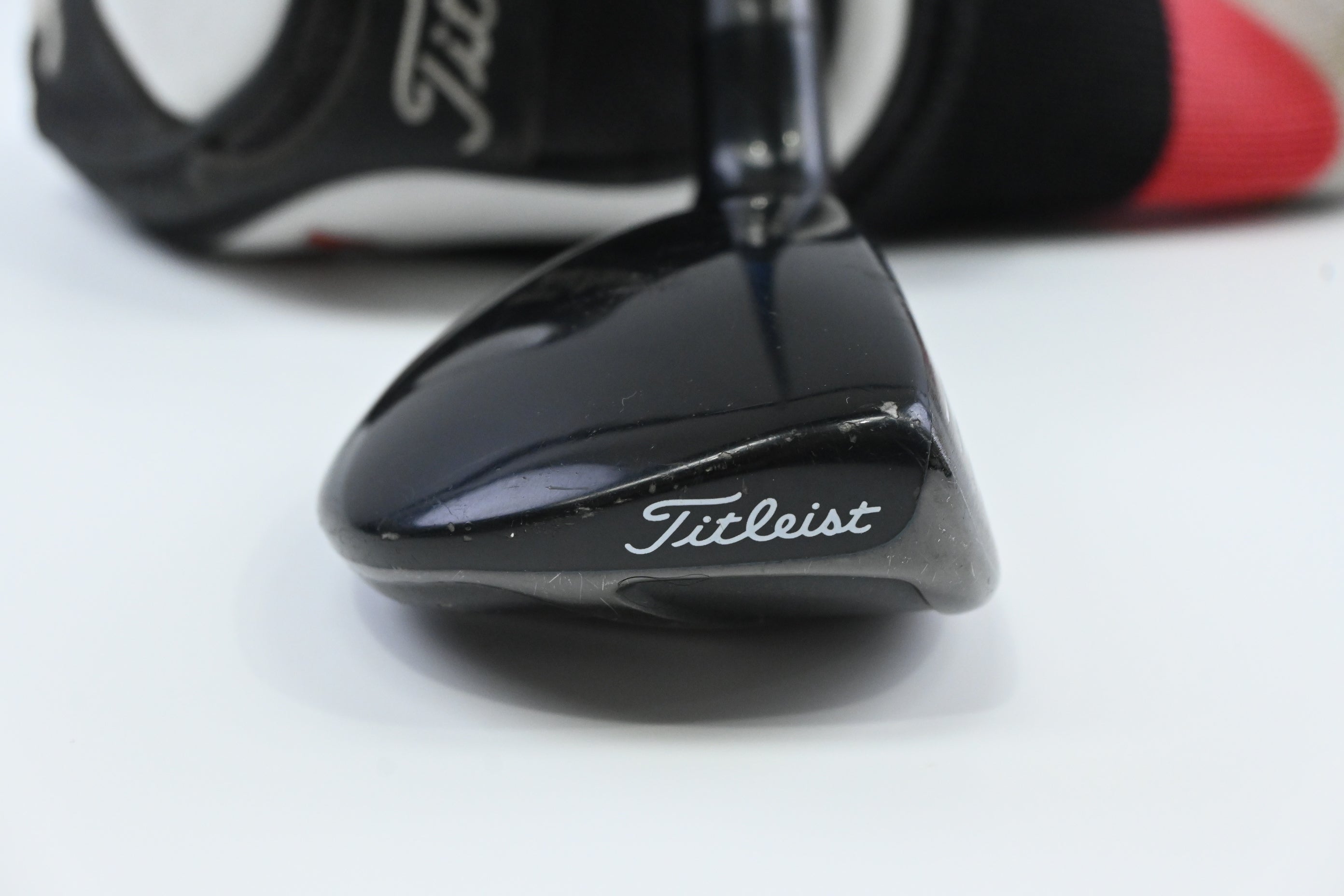 Titleist 910H #3 Hybrid / 19 Degree / Stiff Flex Project X - HD2 92 Shaft