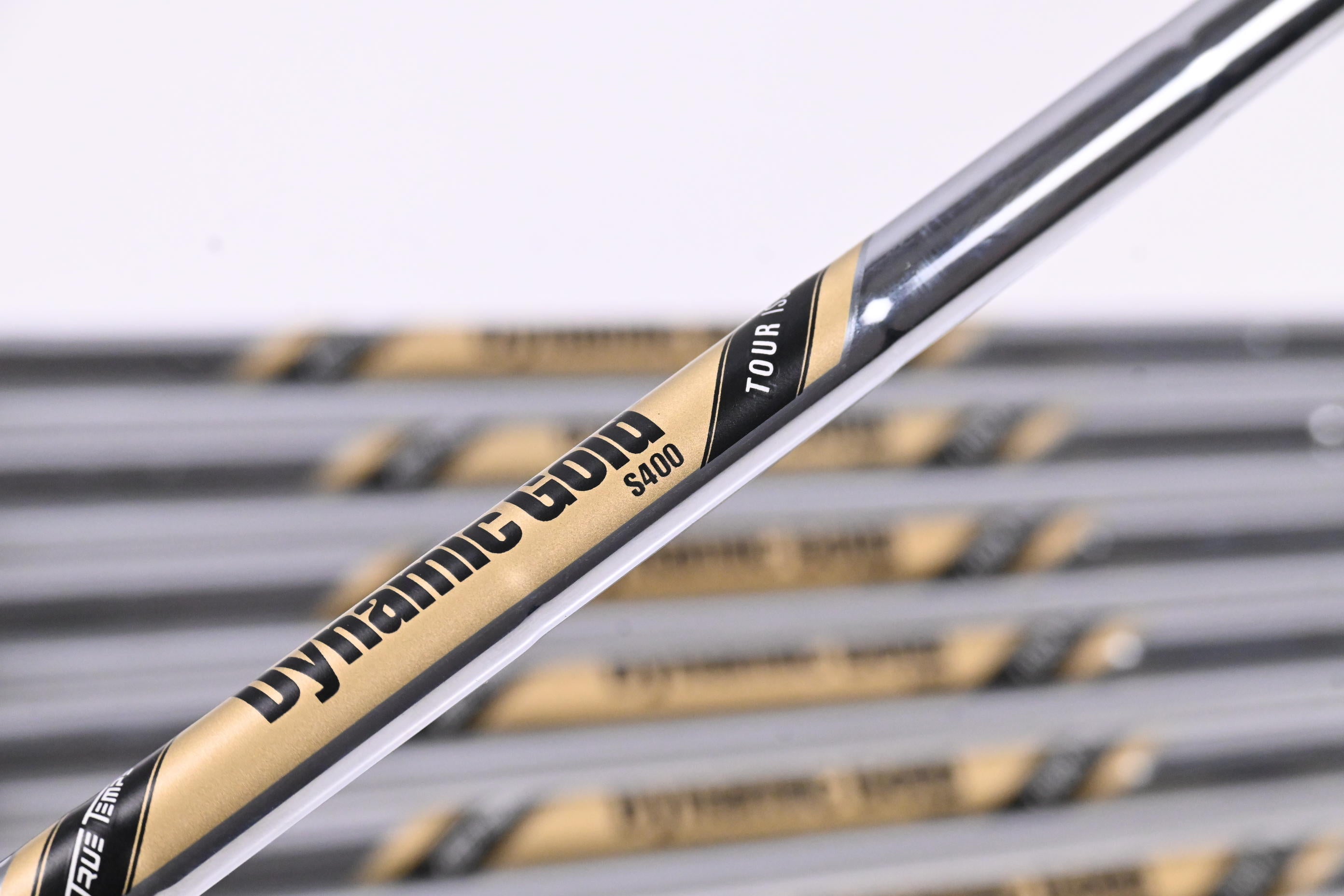 Dynamic Gold S400 Tour Issue Iron Shafts / Stiff Flex / Set Of 7 / .355" Tip