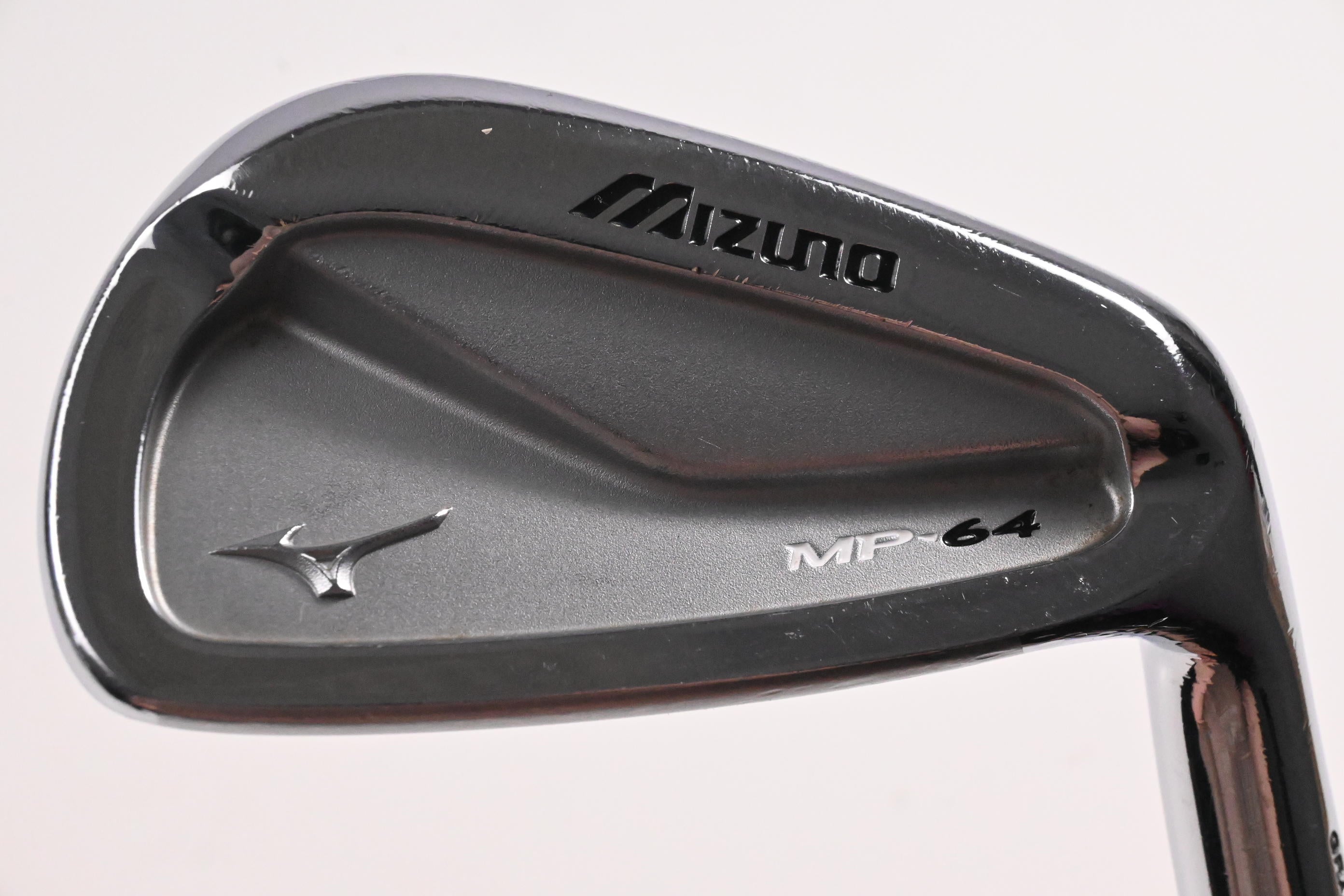 Mizuno MP-64 #8 Iron / Stiff Flex Dynamic Gold S300 Shaft