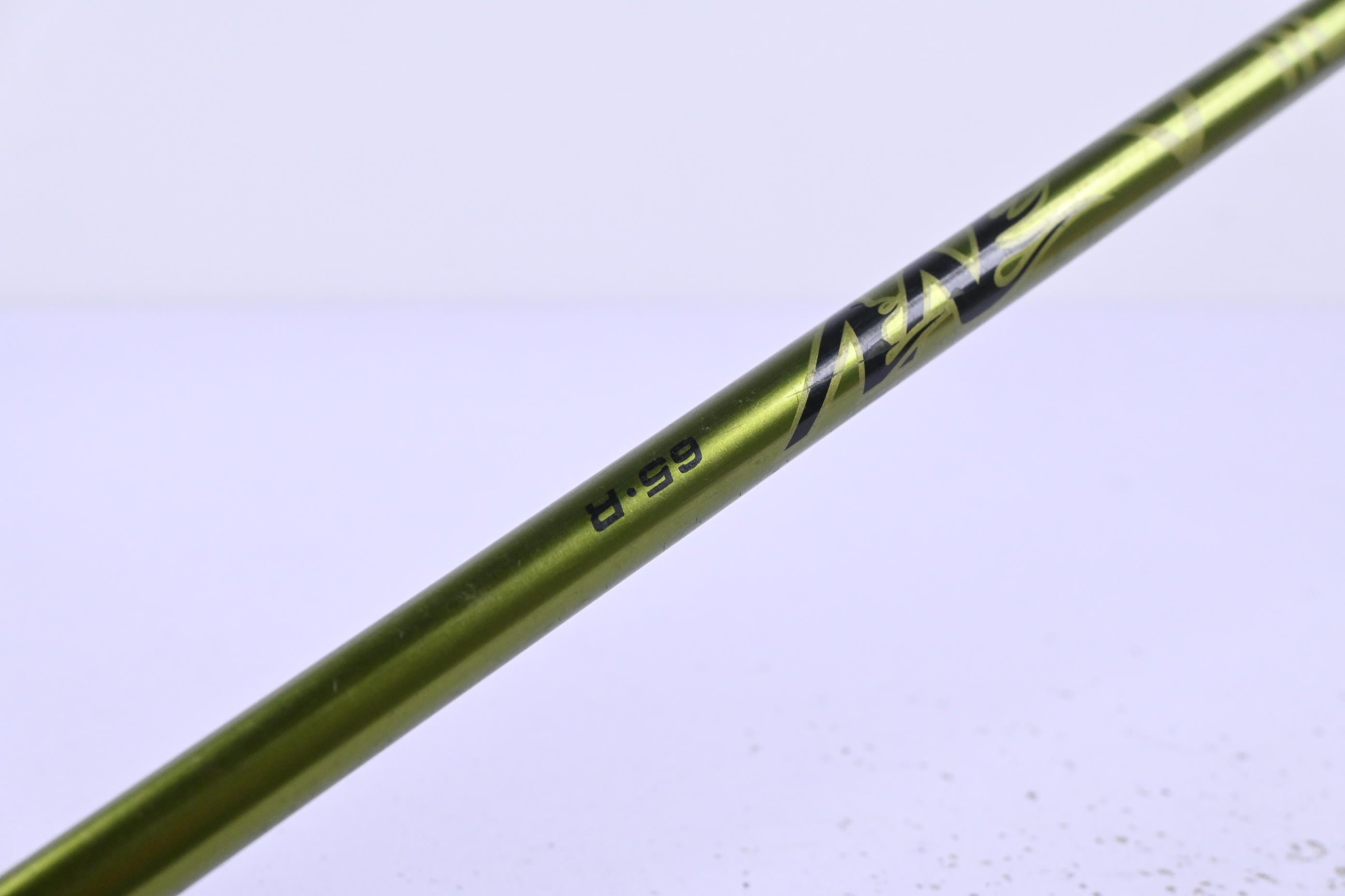 Titleist 905 T Driver / 10.5 Degree / Regular Flex Aldila NV 65 Shaft